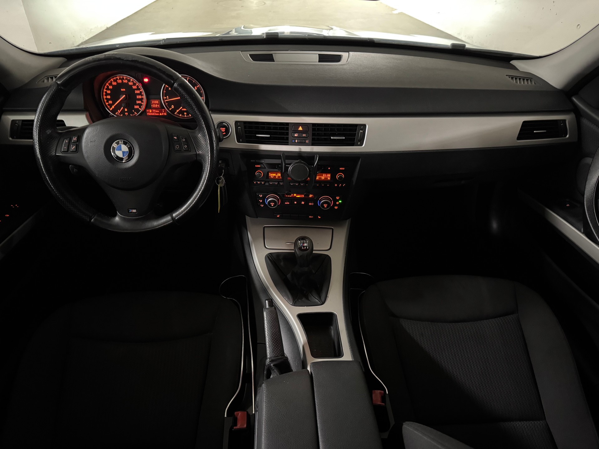 BMW 318i M-Paket-image-9