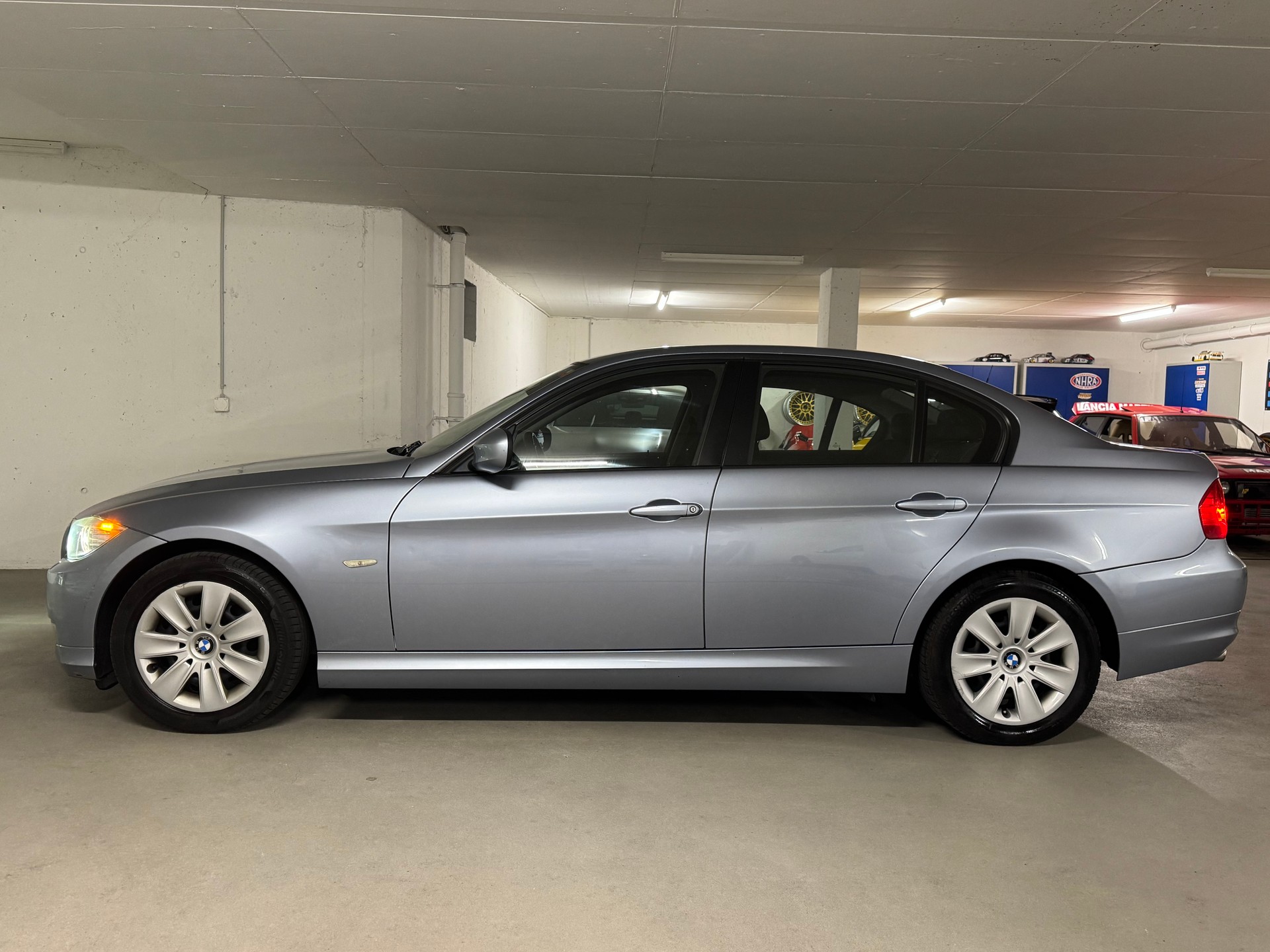 BMW 318i M-Paket-image-3