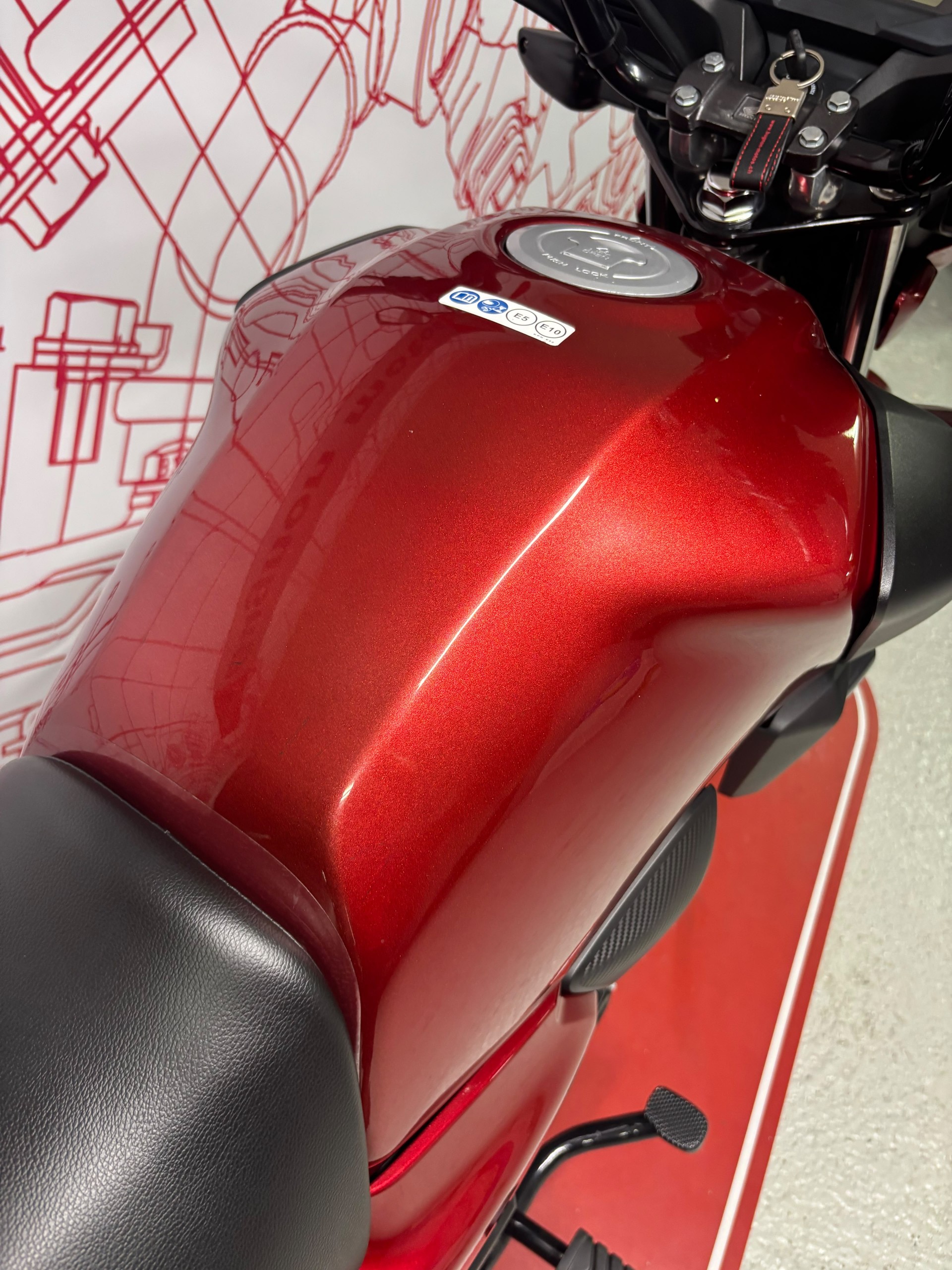 HONDA CBF 125 M-showroom-element-3