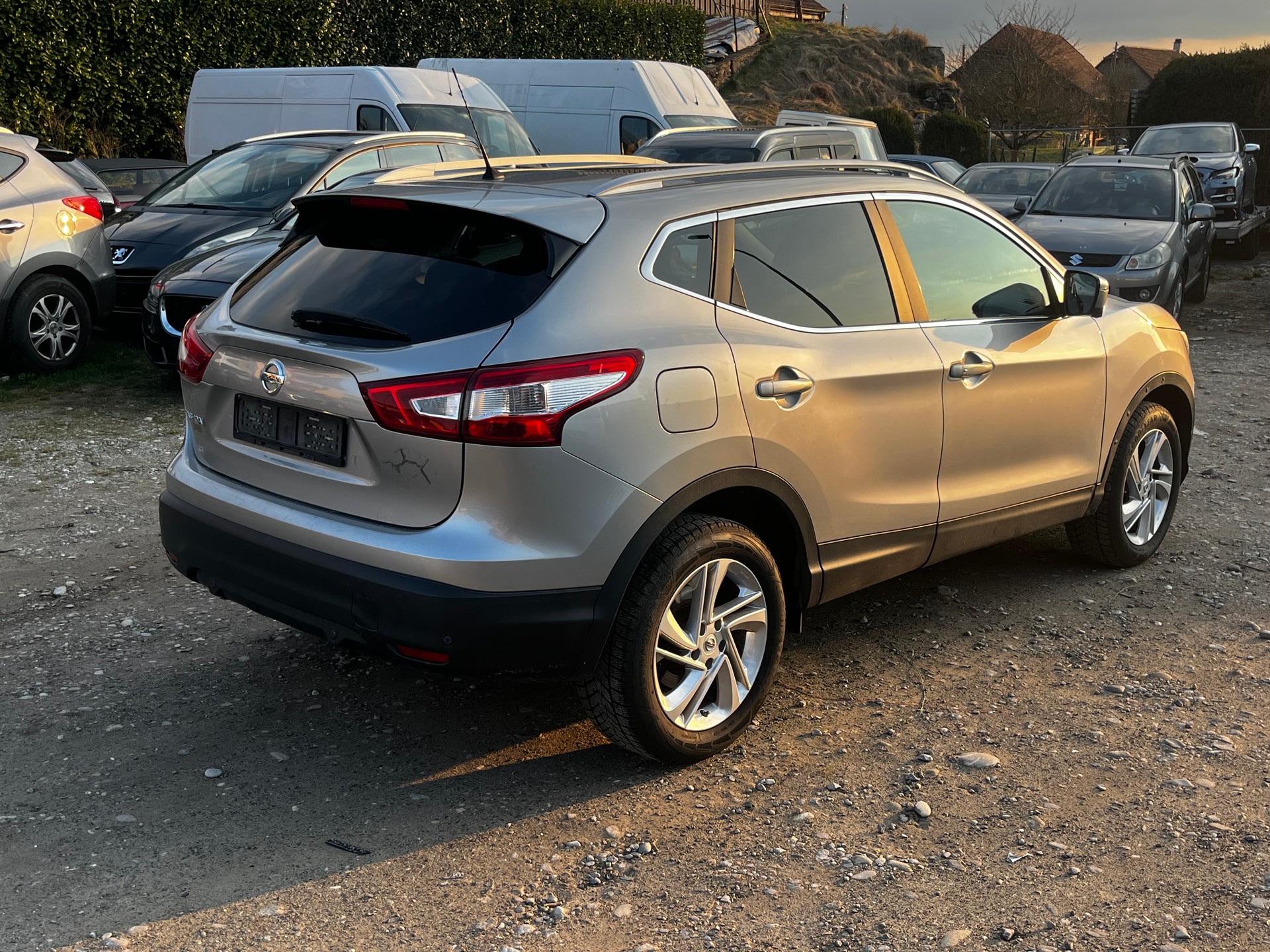NISSAN Qashqai 1.2 DIG-T tekna Xtronic CVT-image-1
