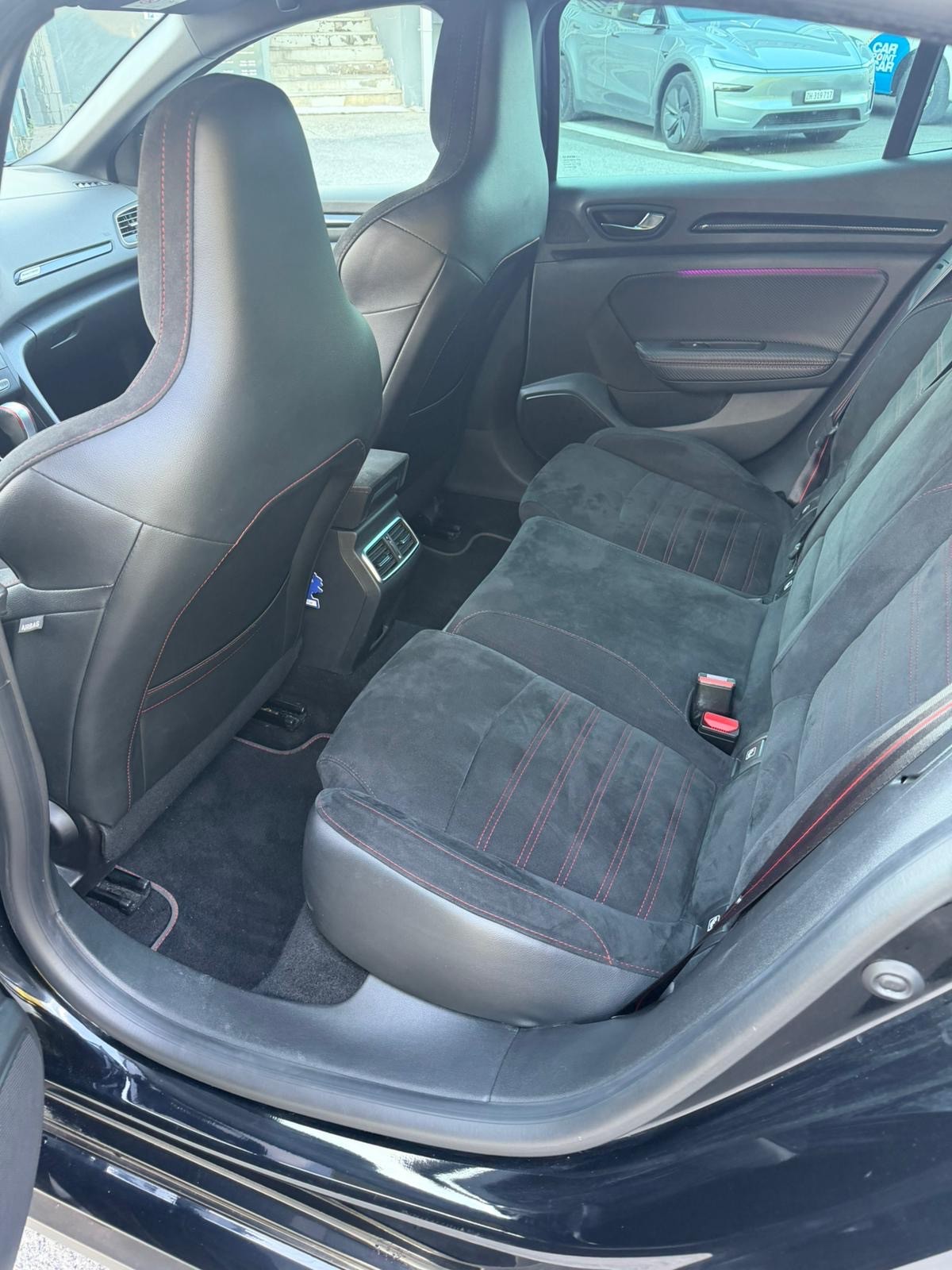 RENAULT Mégane RS 280 EDC-image-6
