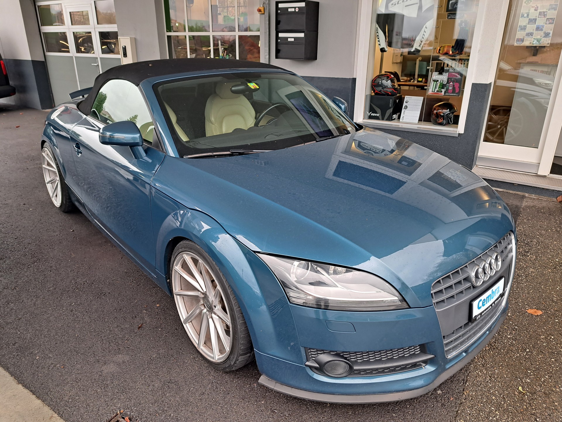 AUDI TT Roadster 2.0 TFSI-image-2