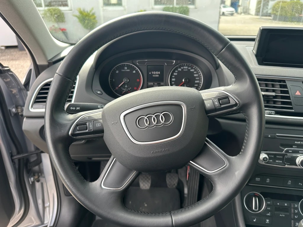 AUDI Q3 2.0 TDI design-image-7