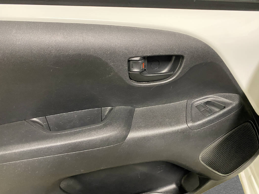 PEUGEOT 108 1.2 PureTech Active Top-image-11