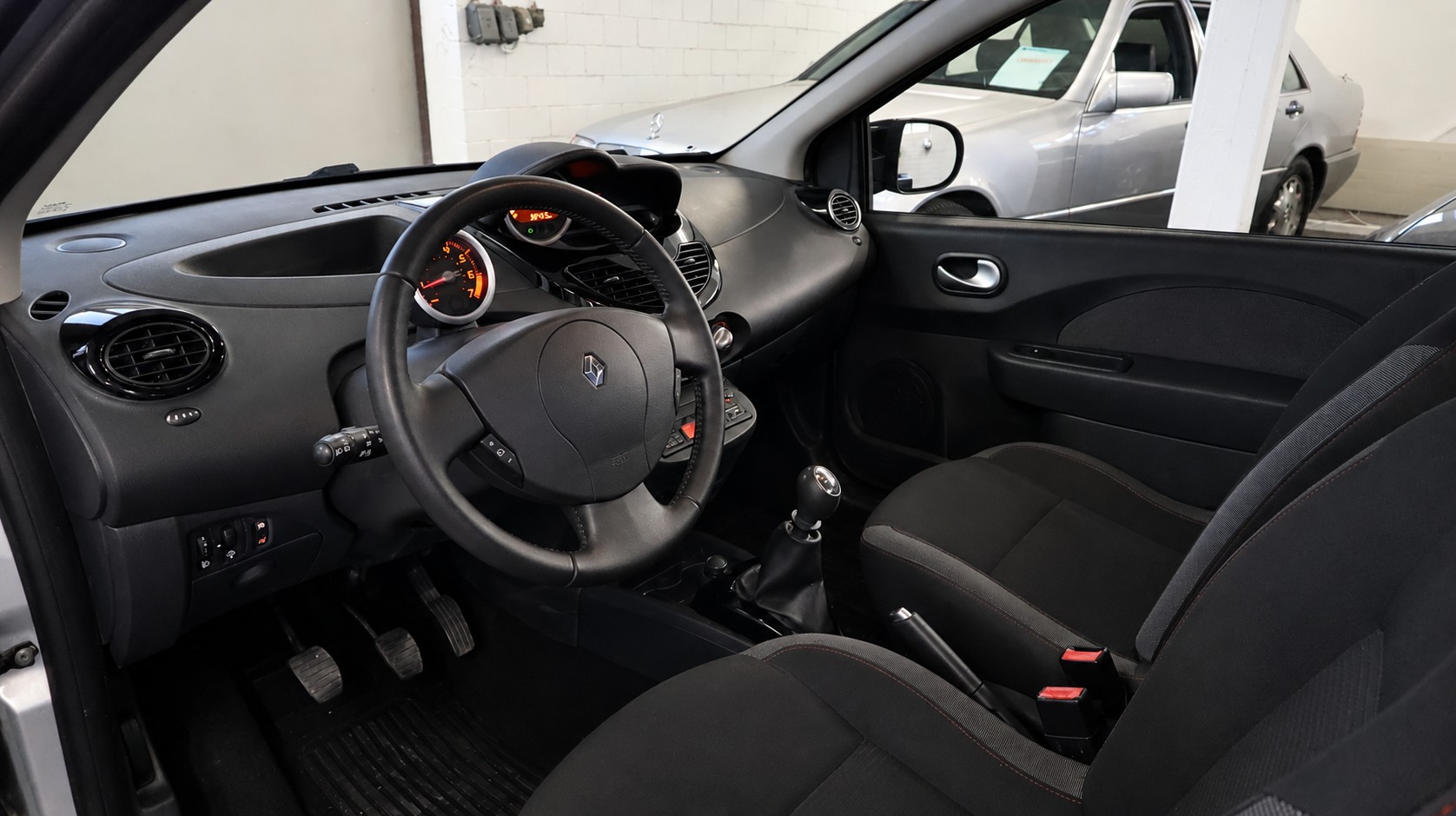 RENAULT Twingo 1.2 16V Dynamique-image-2