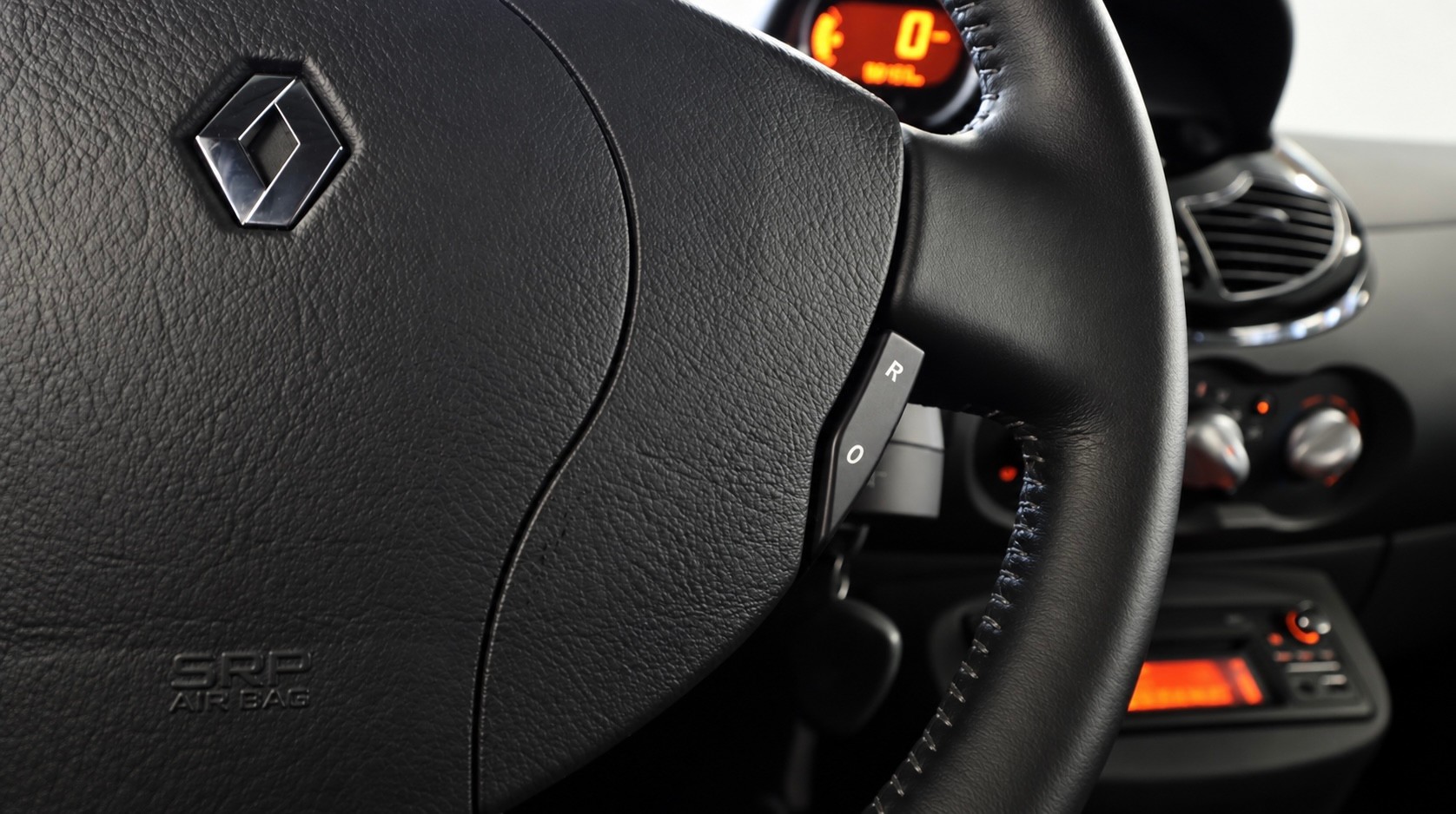 RENAULT Twingo 1.2 16V Dynamique-image-8