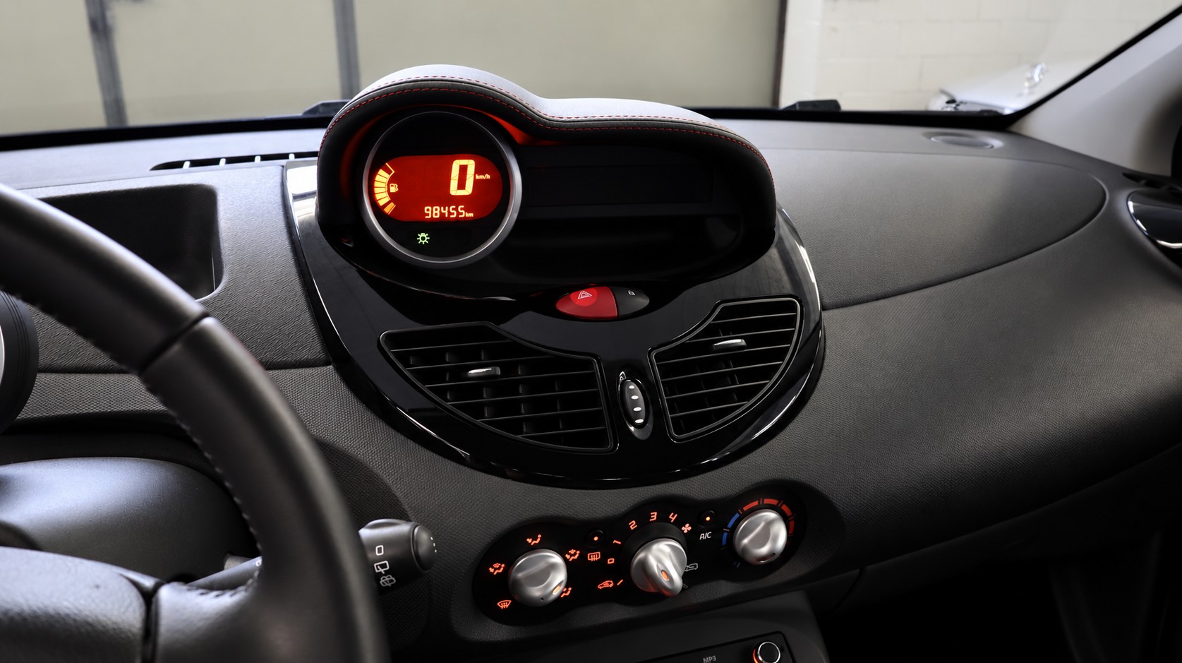 RENAULT Twingo 1.2 16V Dynamique-image-9
