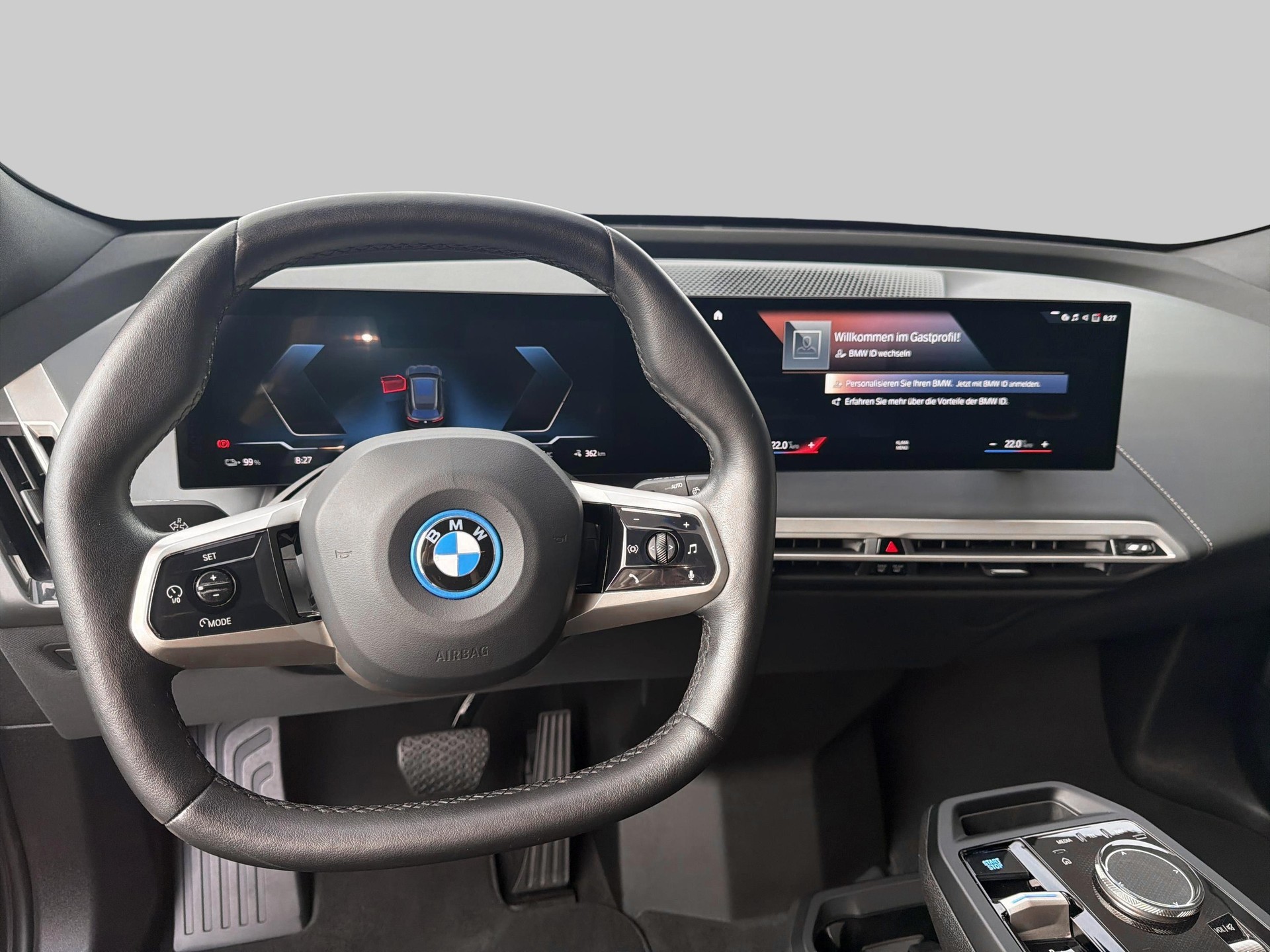 BMW iX xDrive40-image-9