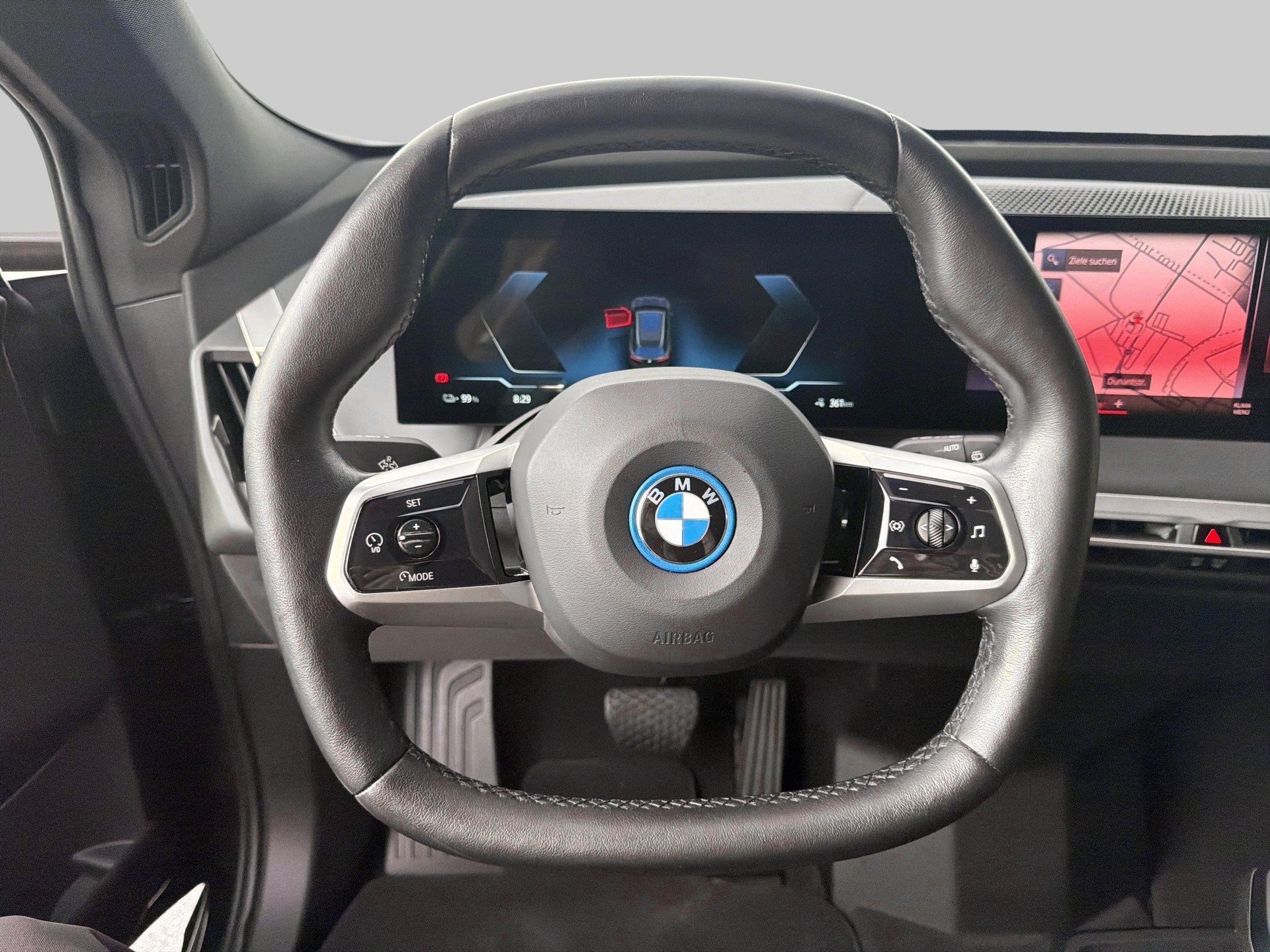 BMW iX xDrive40-image-10