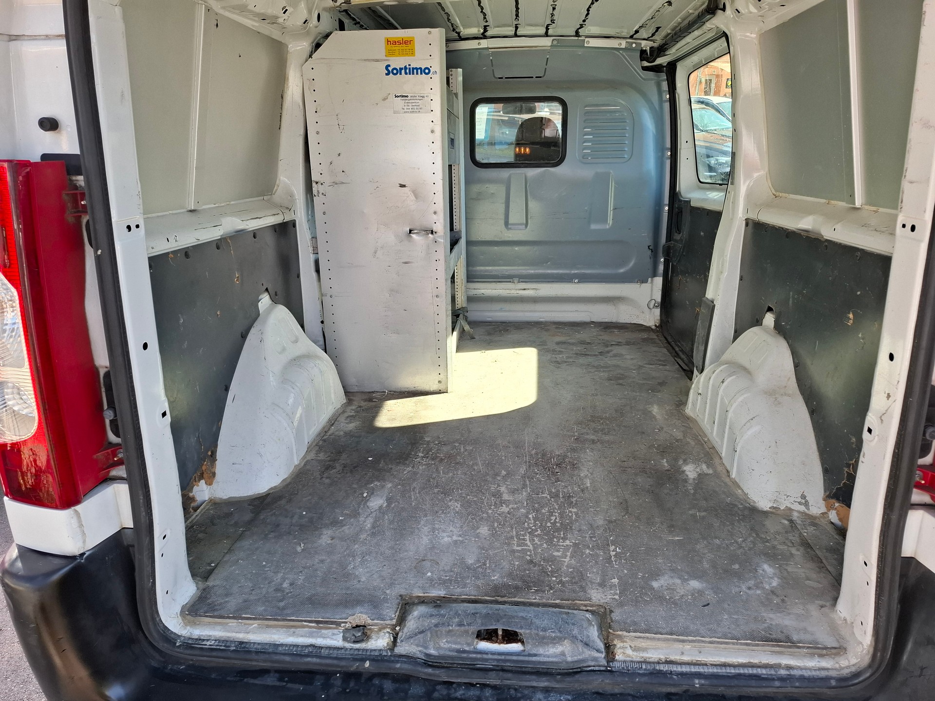 CITROEN Jumpy 2.0 HDi 12 L2H1-image-8