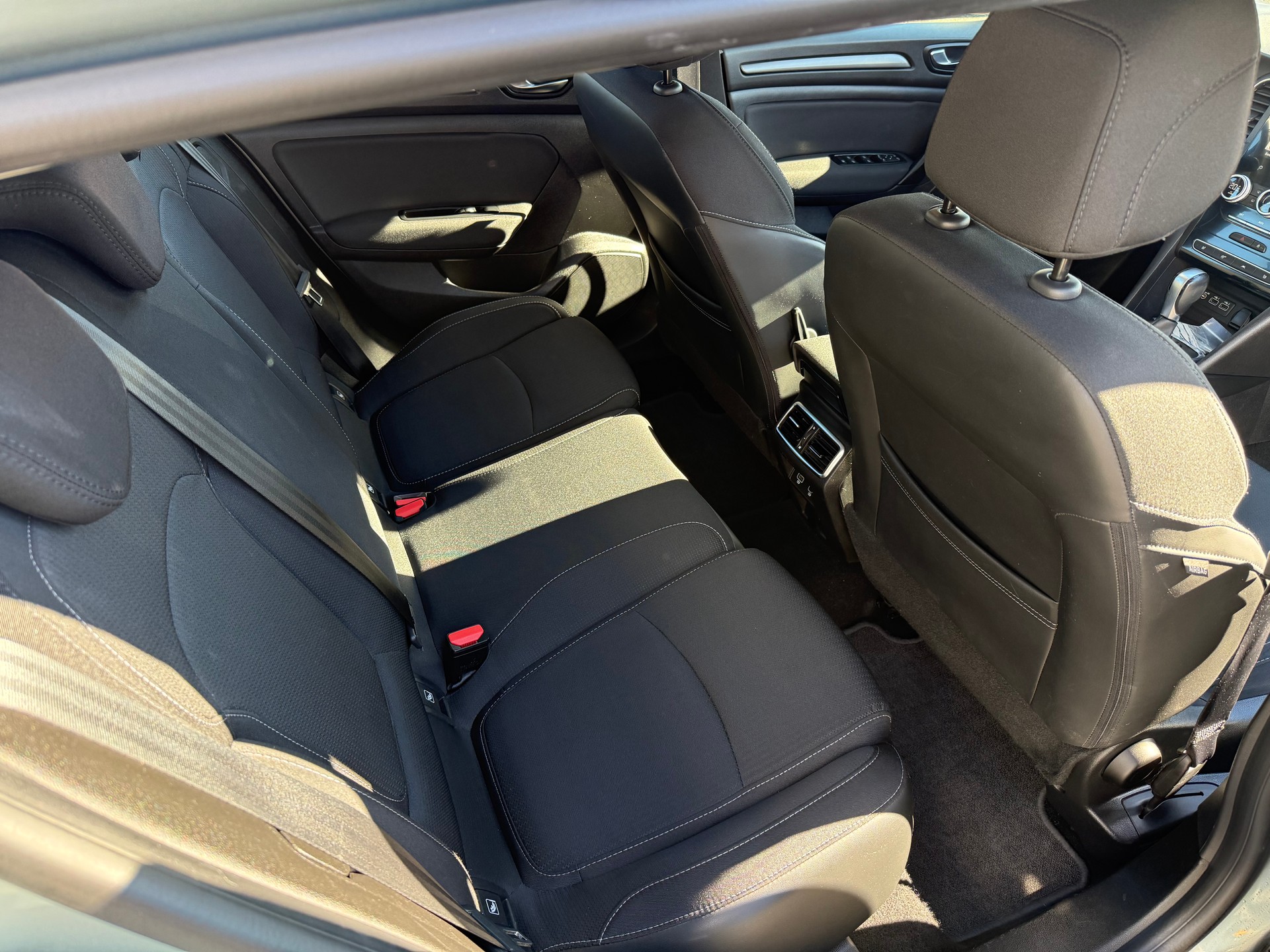 RENAULT Mégane Grandtour 1.5 dCi Zen EDC-image-11