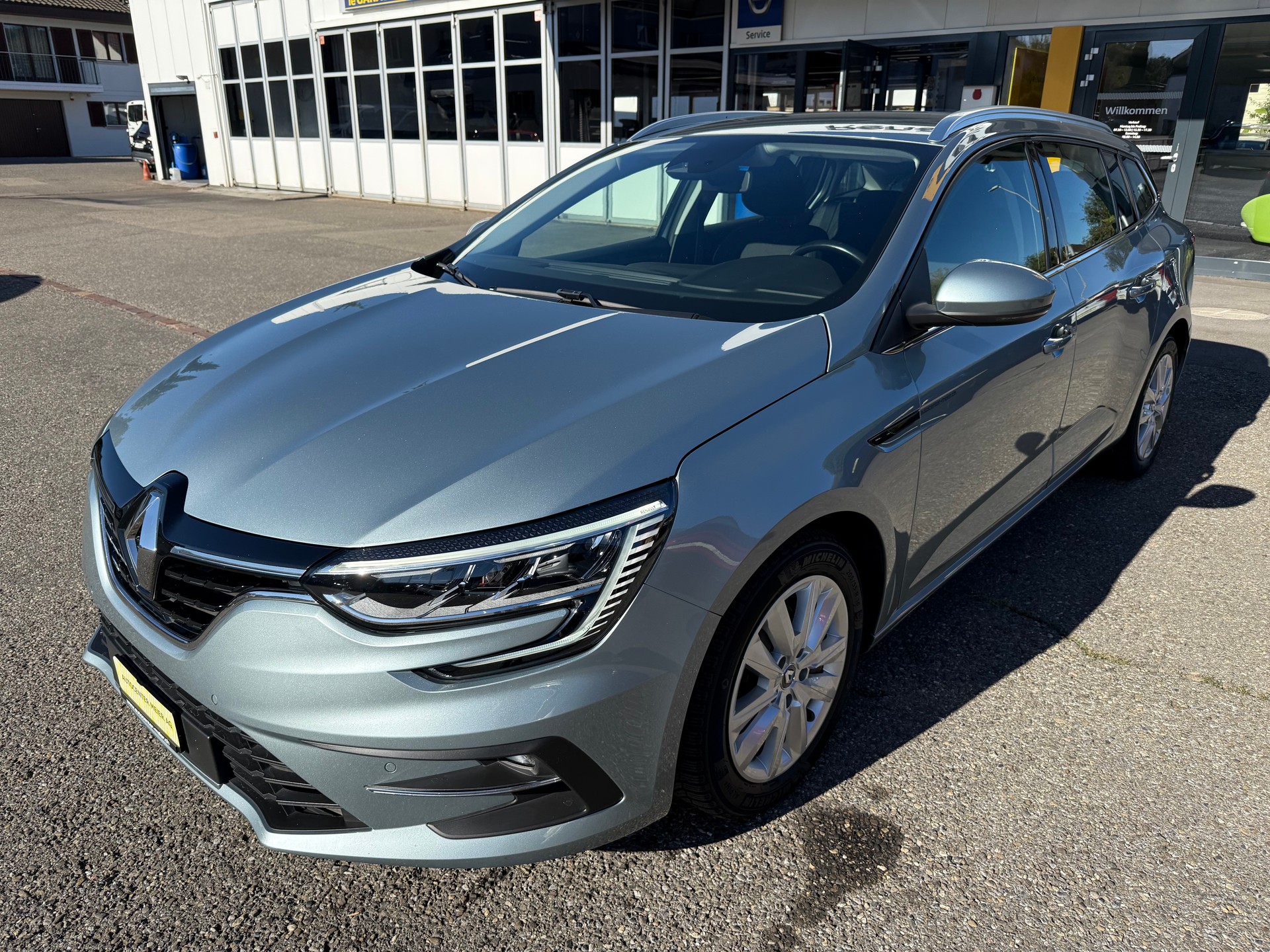 RENAULT Mégane Grandtour 1.5 dCi Zen EDC-image-1