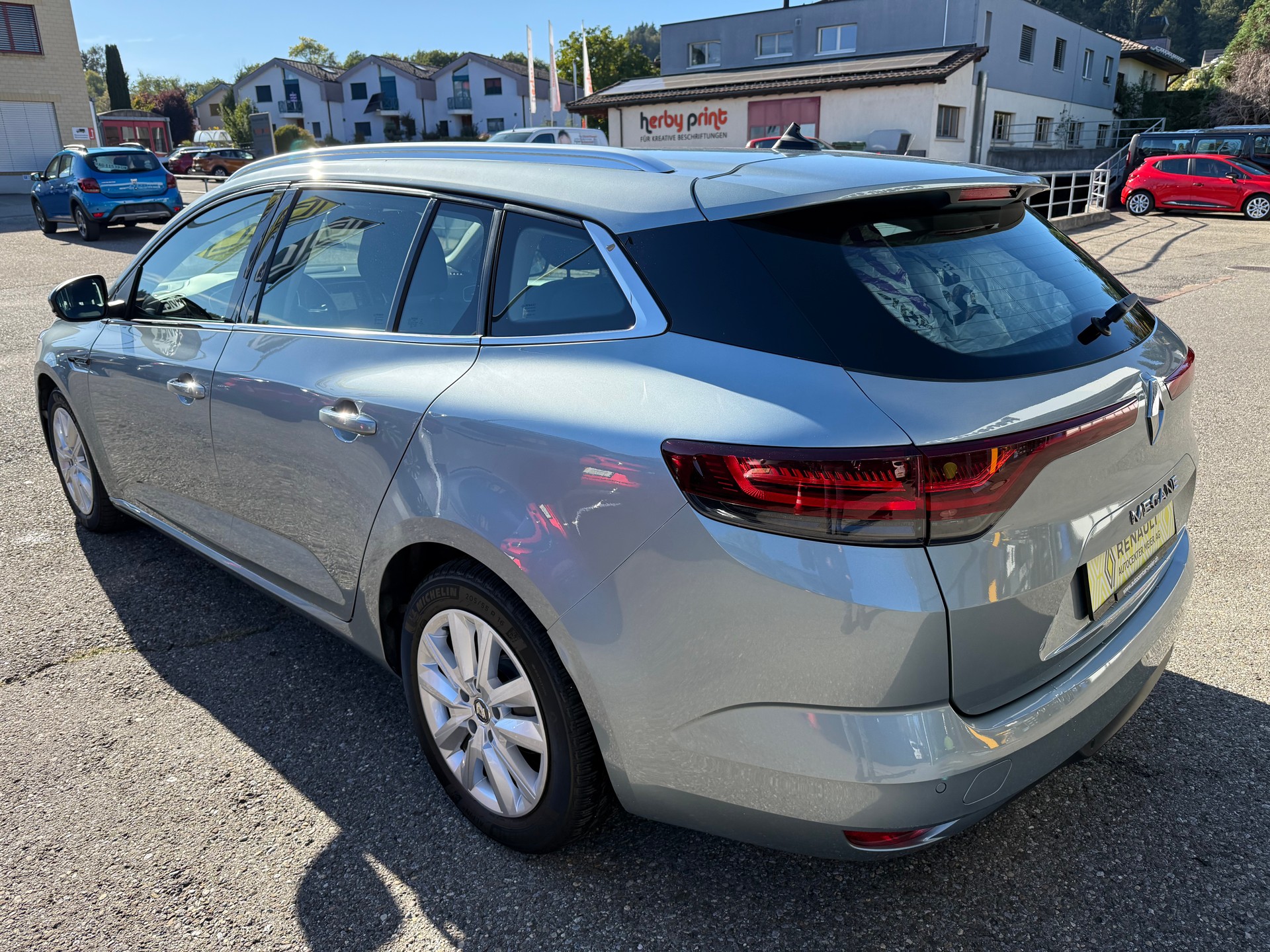 RENAULT Mégane Grandtour 1.5 dCi Zen EDC-image-3