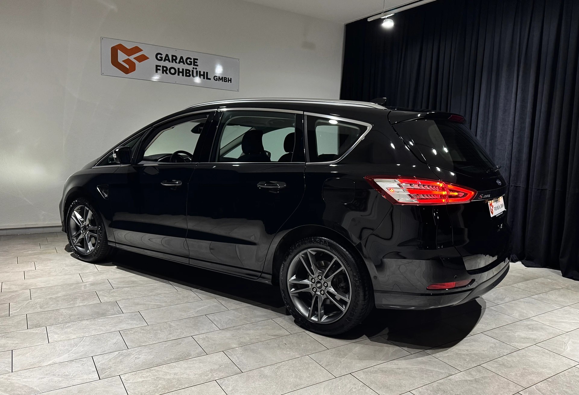 FORD S-Max 2.0 TDCi Titanium Automatic-image-6