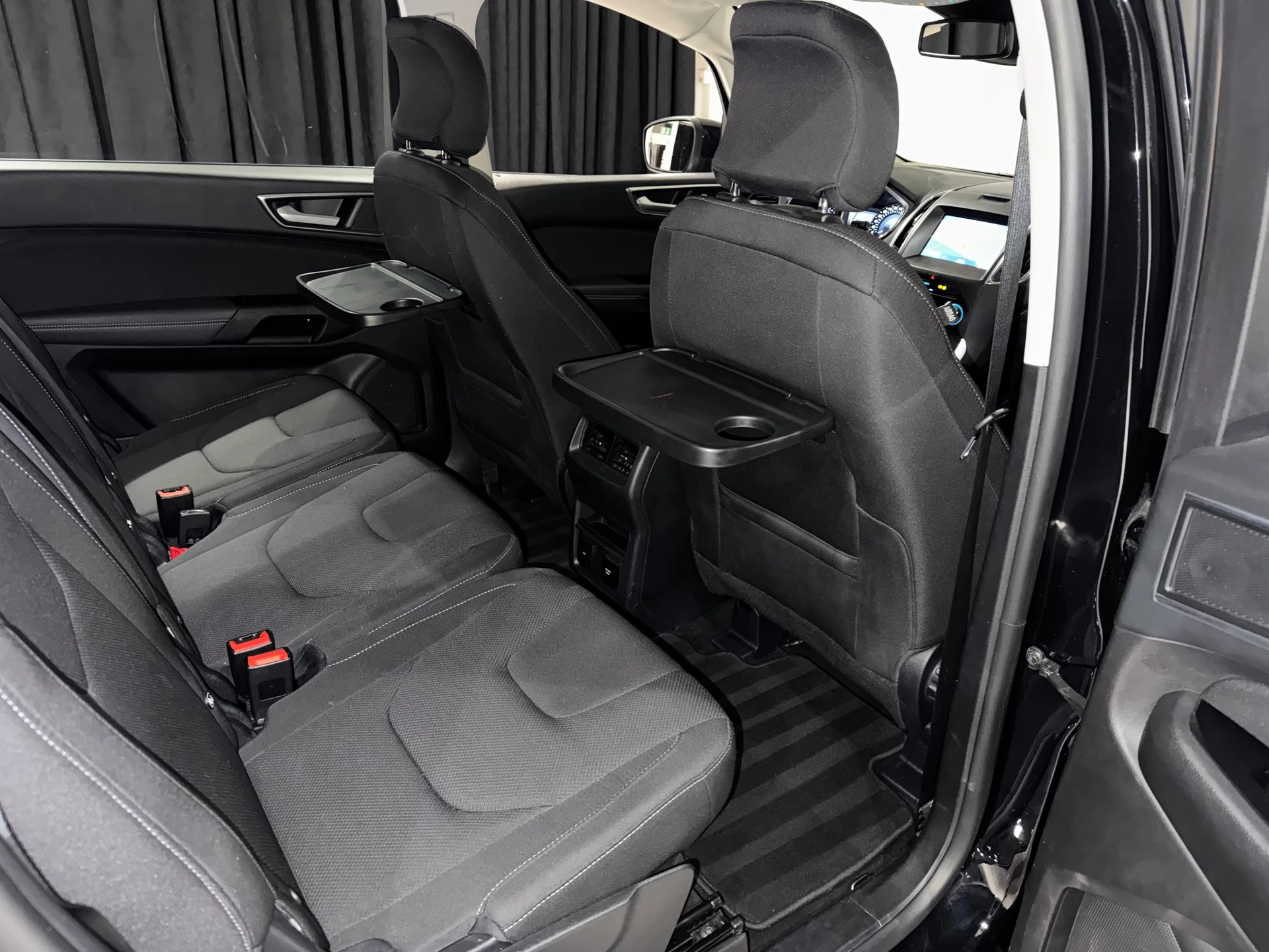 FORD S-Max 2.0 TDCi Titanium Automatic-image-11