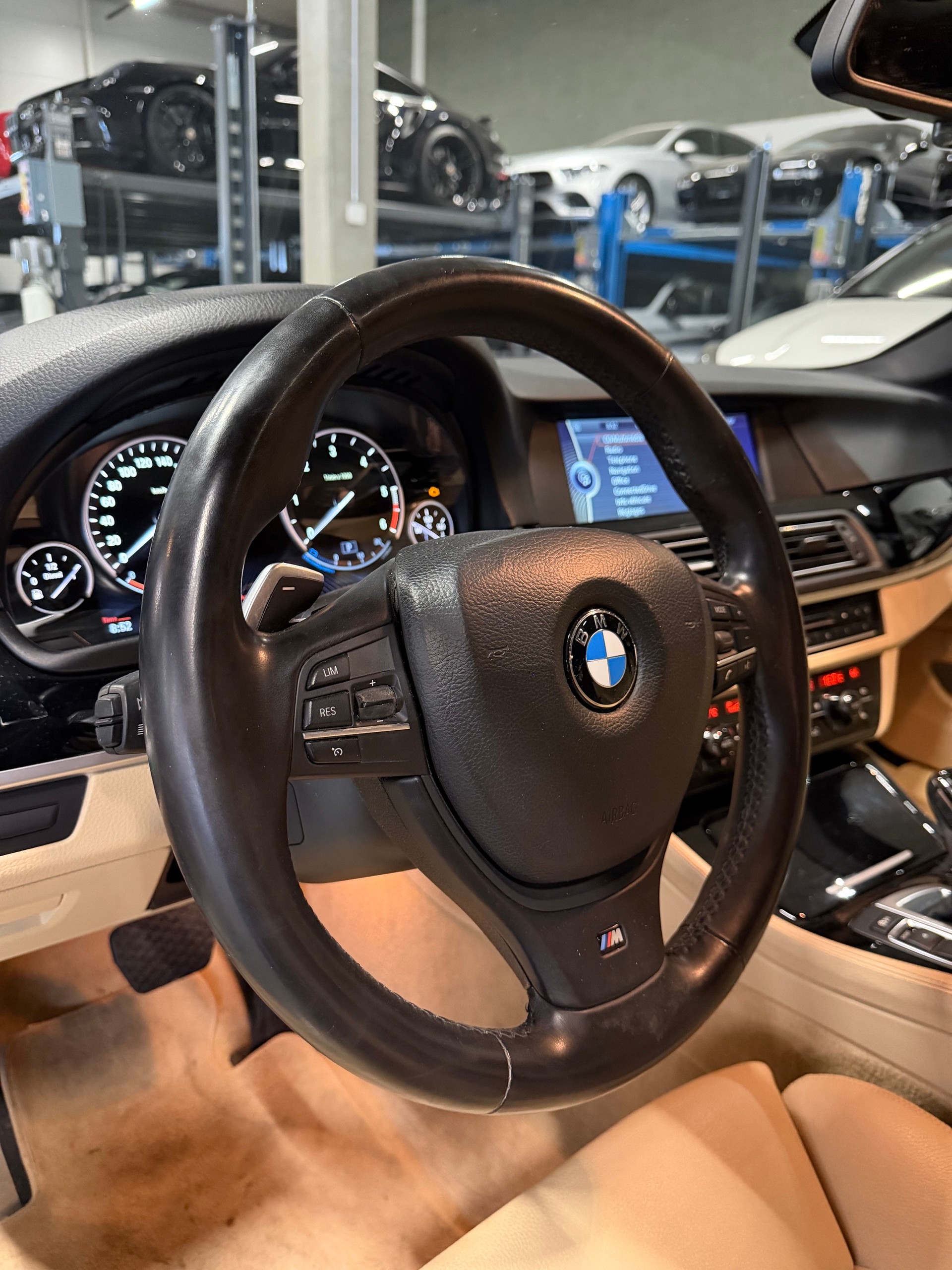 BMW M550d xDrive Steptronic-image-8