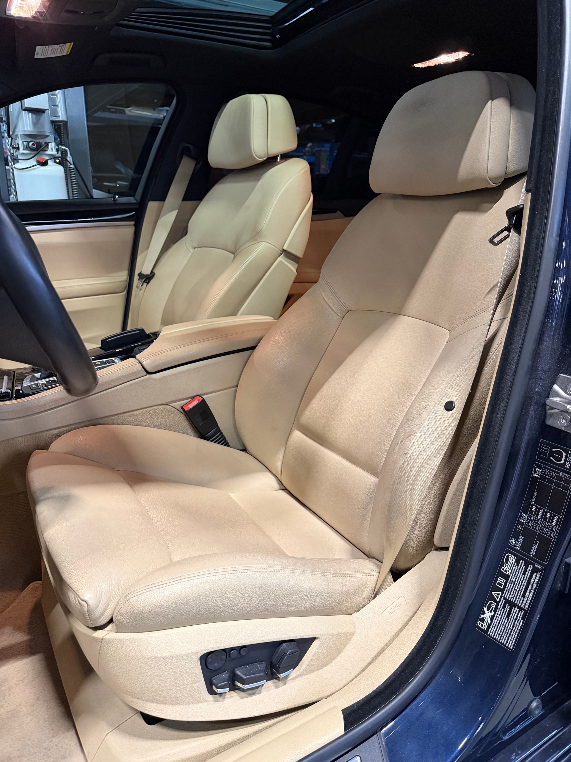BMW M550d xDrive Steptronic-image-9