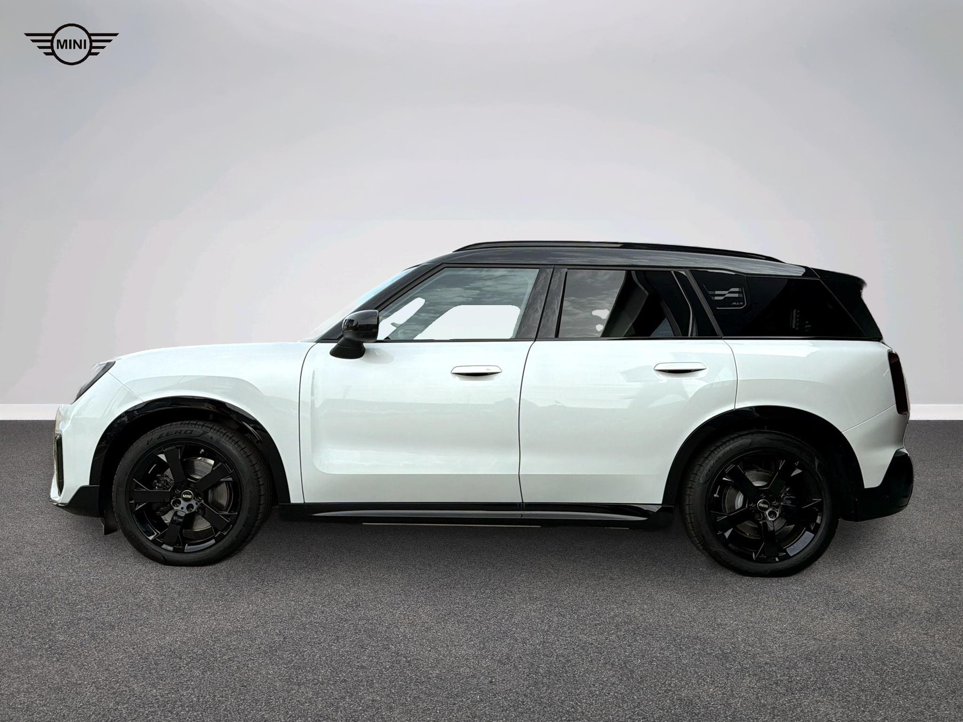 MINI Countryman SE ALL4-image-1