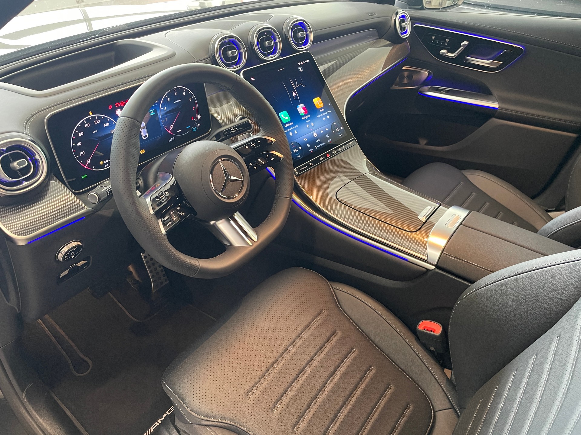 MERCEDES-BENZ GLC Coupé 300 4Matic 9G-Tronic AMG Line-image-11