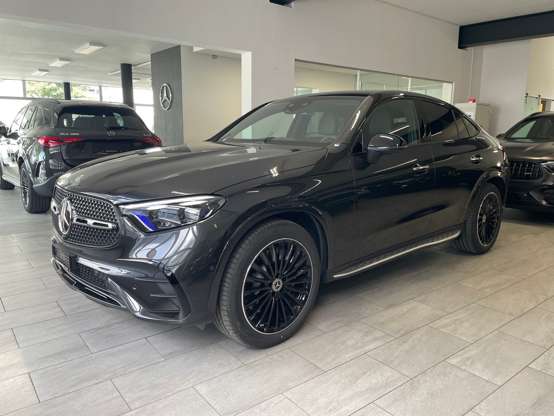 MERCEDES-BENZ GLC Coupé 300 4Matic 9G-Tronic AMG Line-image-0