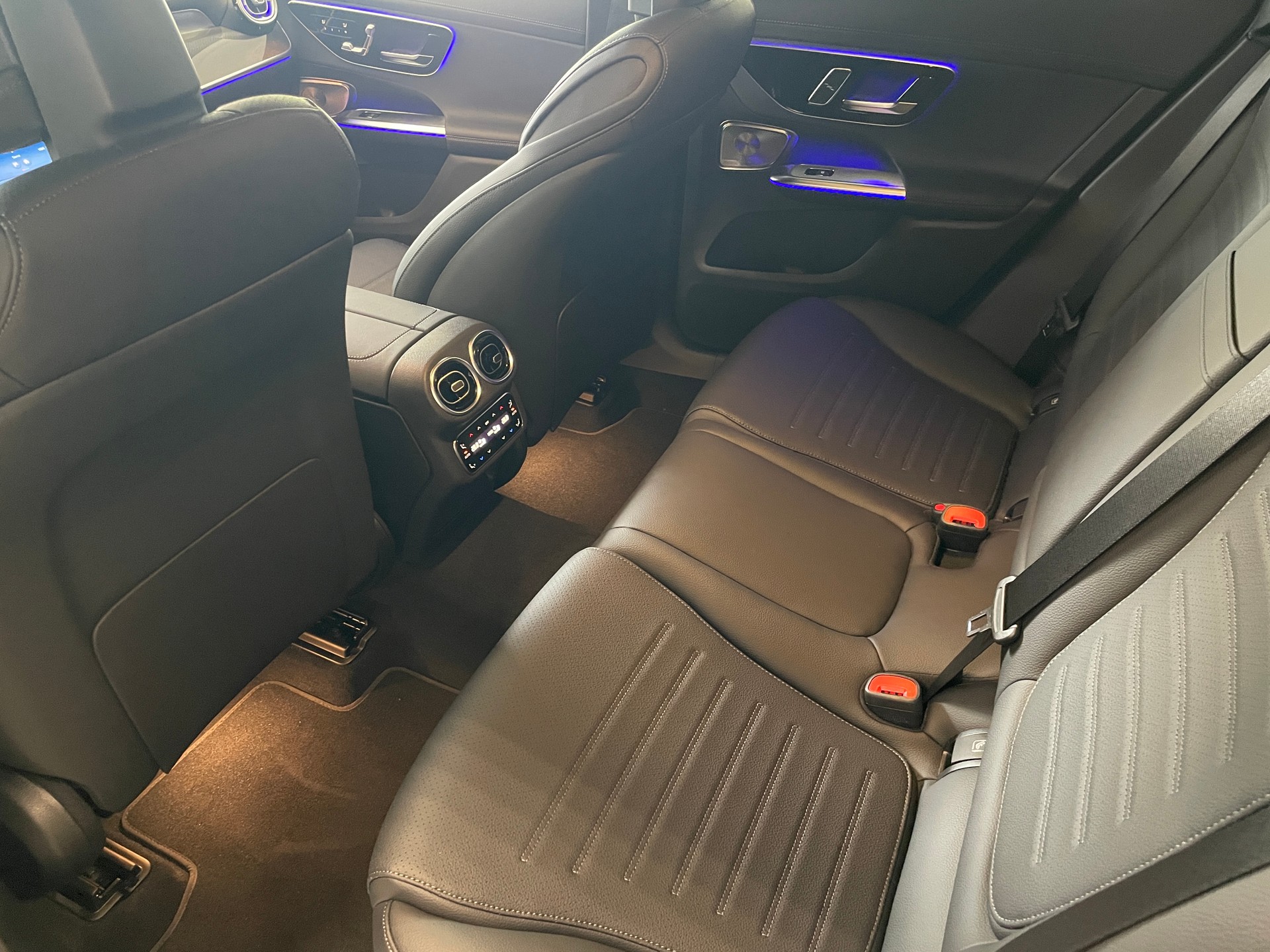 MERCEDES-BENZ GLC Coupé 300 4Matic 9G-Tronic AMG Line-image-12