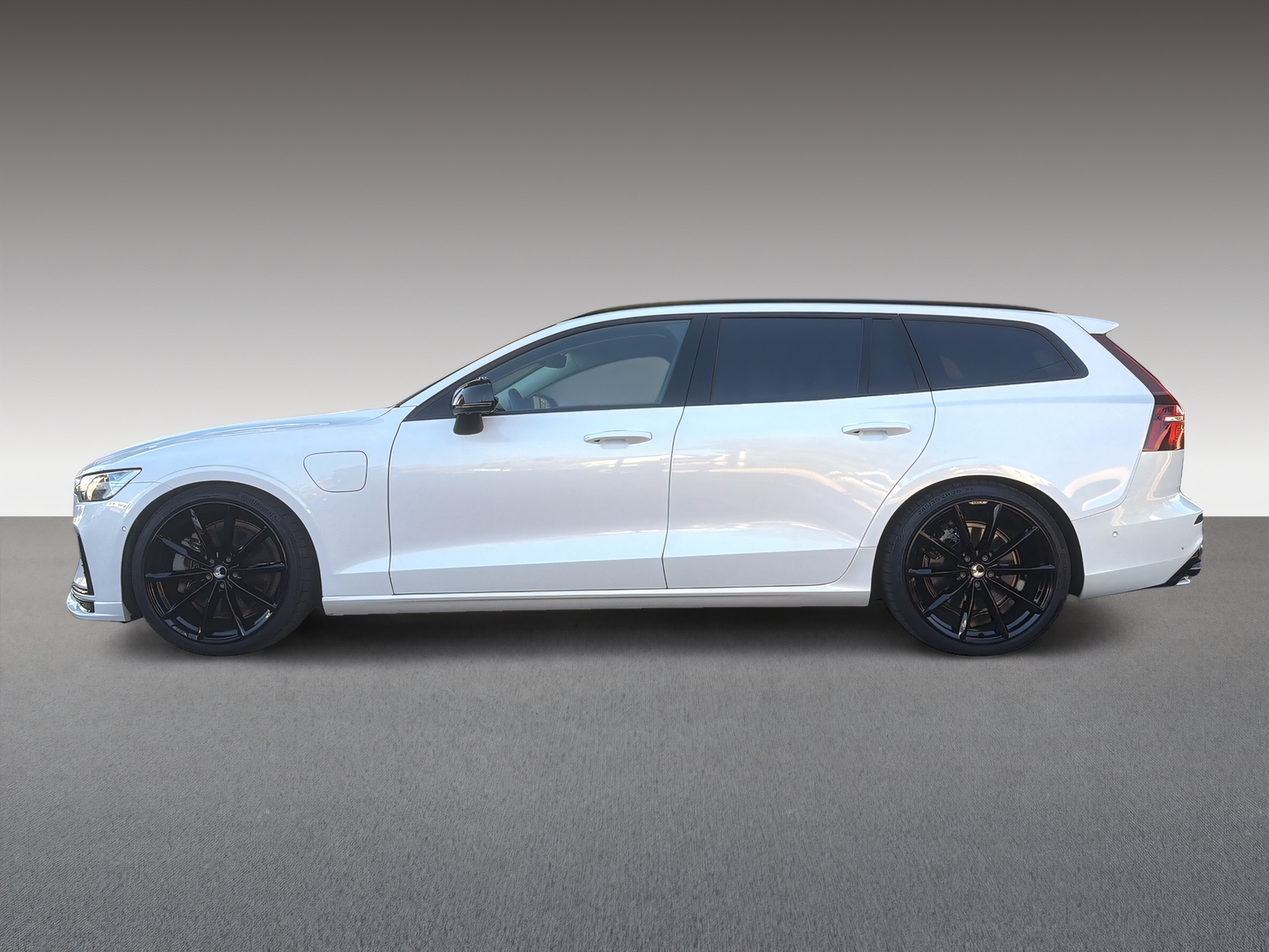 VOLVO V60 2.0 T8 TE Ultra Dark Heico-image-2