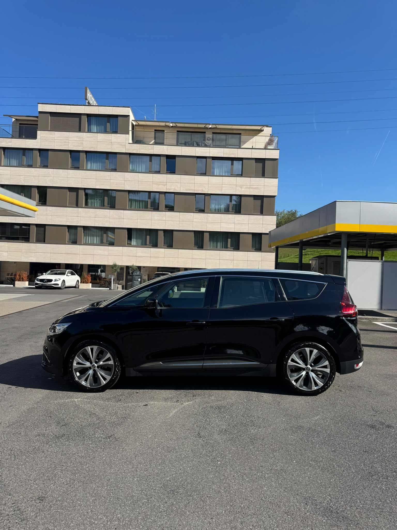 RENAULT Grand Scénic 1.3 16V Turbo Intens-image-3
