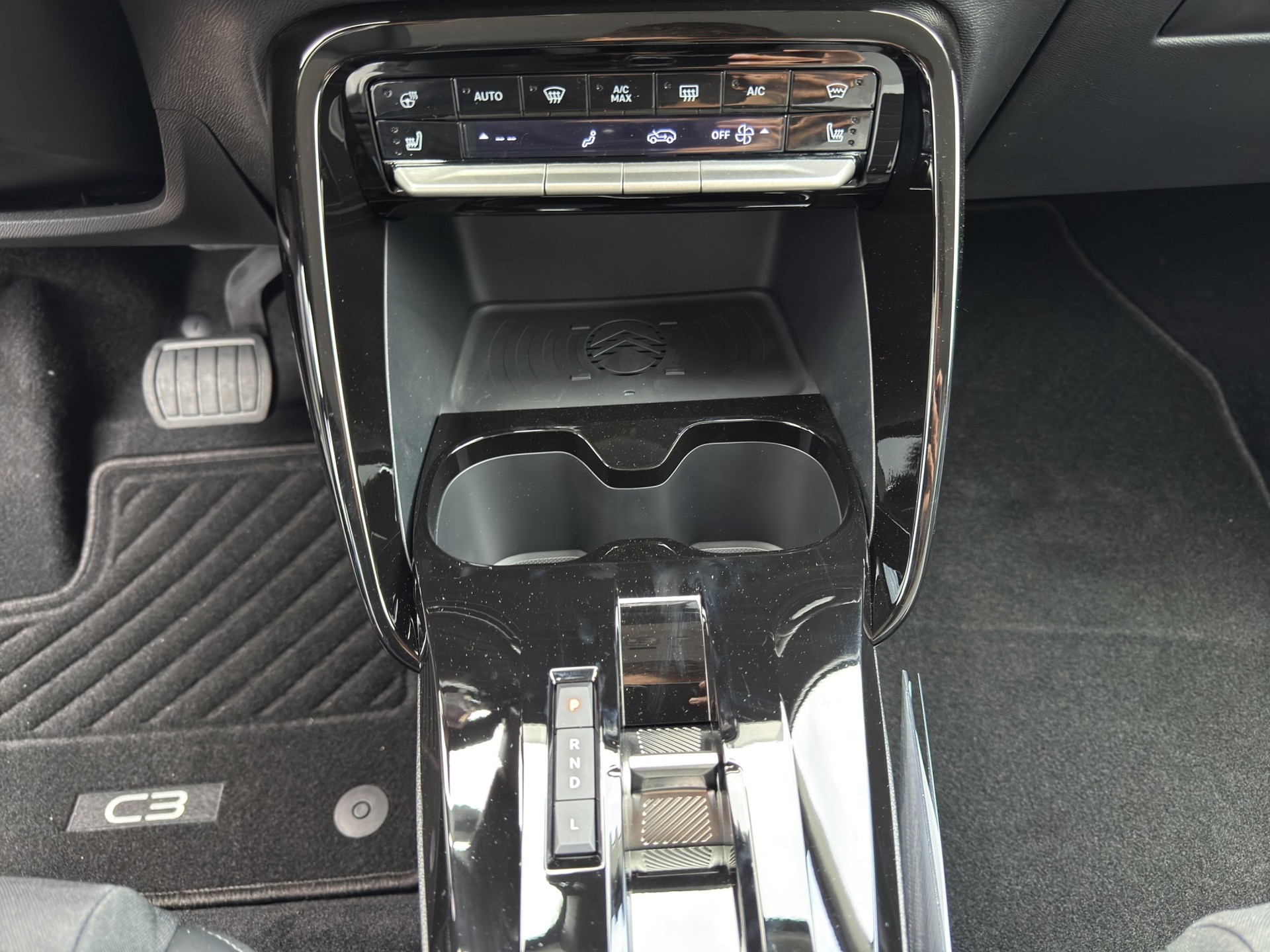 CITROEN C3 1.2 MHEV Max-image-10