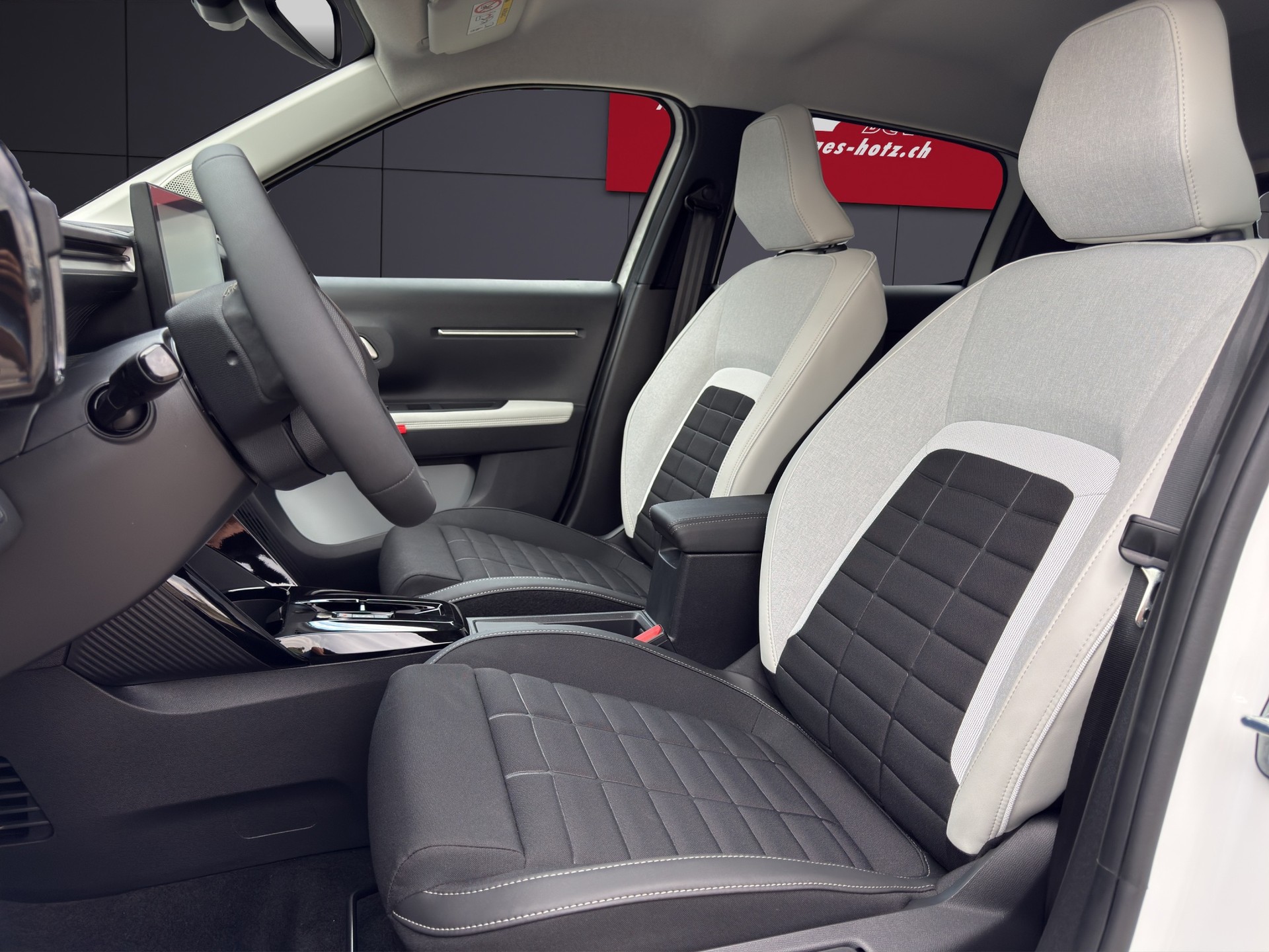CITROEN C3 1.2 MHEV Max-image-5
