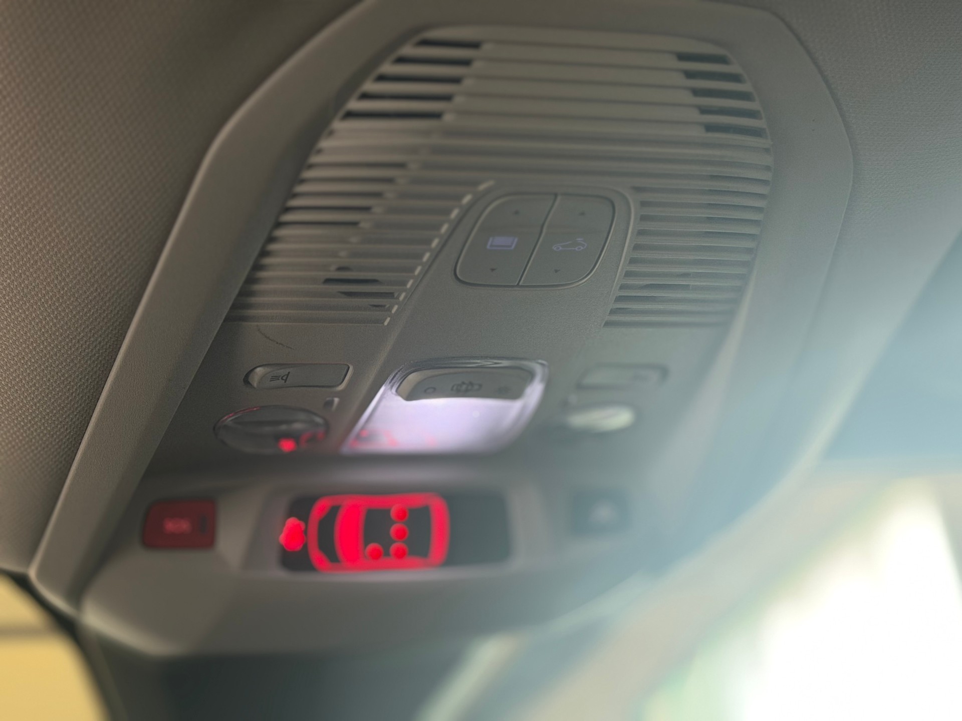 CITROEN C5 Aircross 1.6 PHEV Shine-image-6