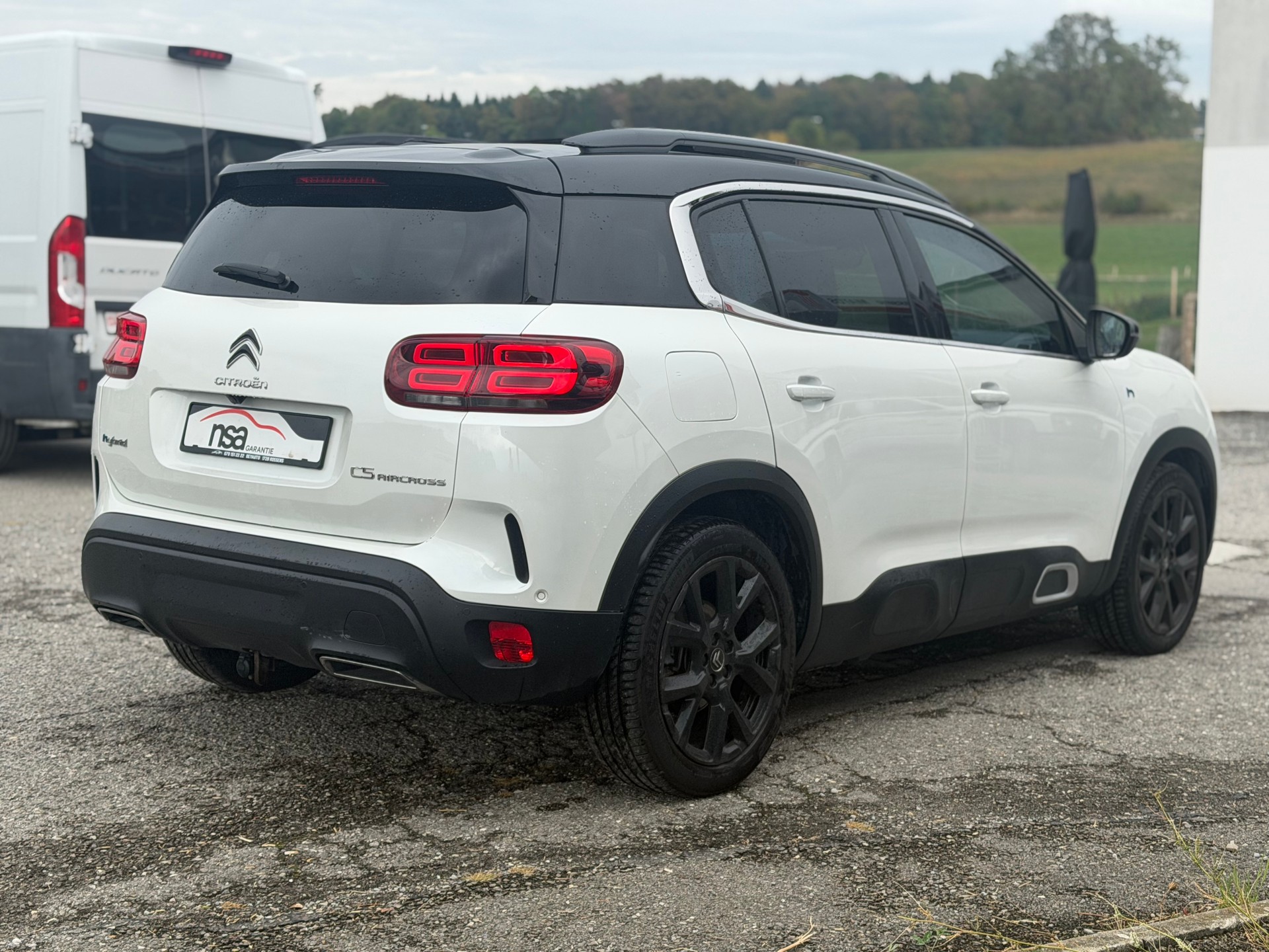 CITROEN C5 Aircross 1.6 PHEV Shine-image-4