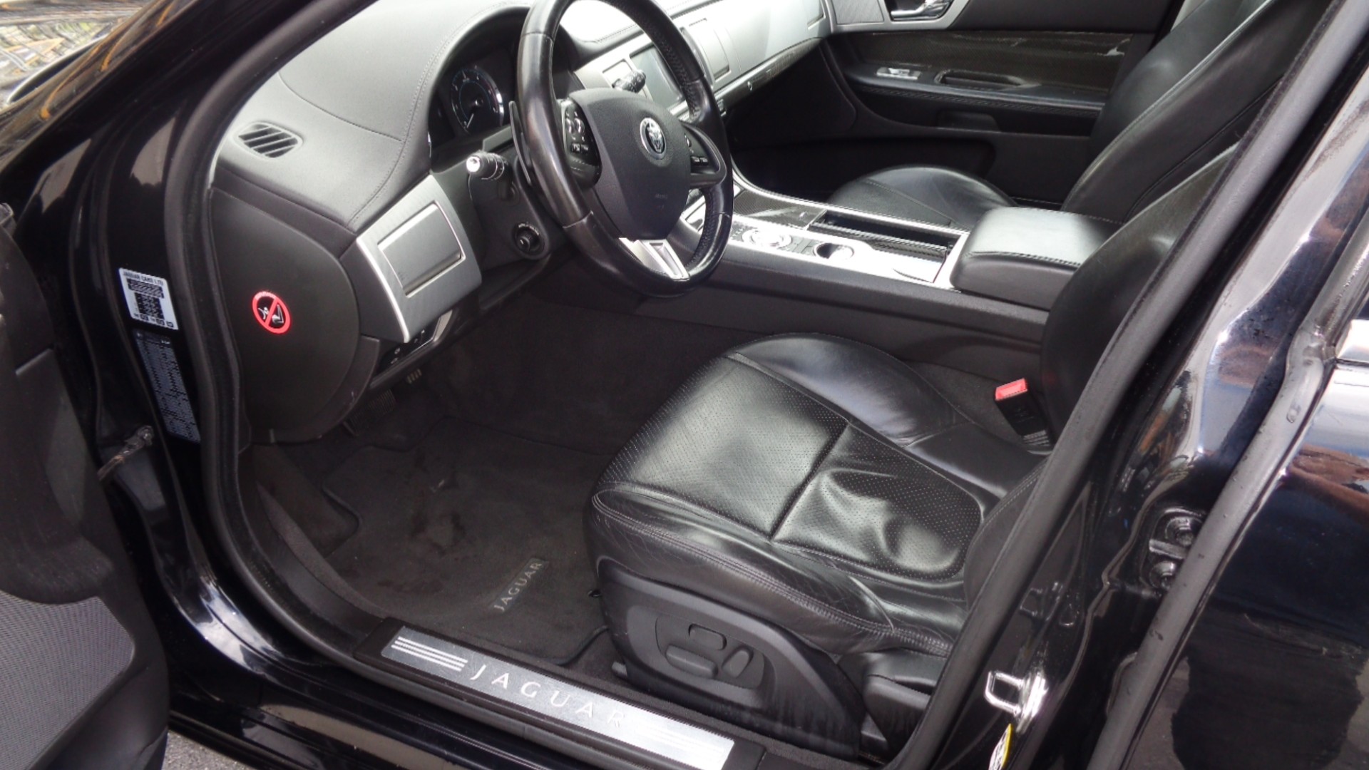 JAGUAR XF Sportbrake 3.0d S V6 Premium Luxury-image-11