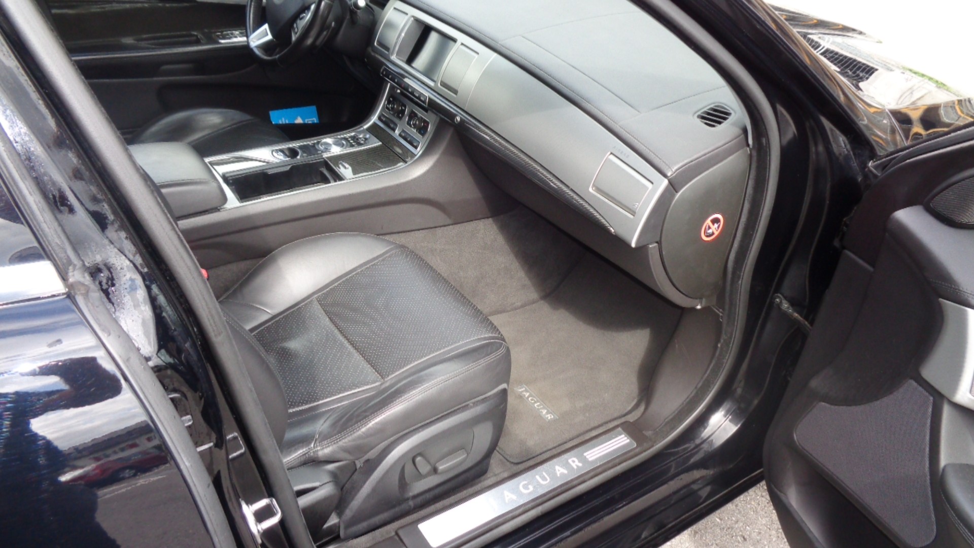 JAGUAR XF Sportbrake 3.0d S V6 Premium Luxury-image-10