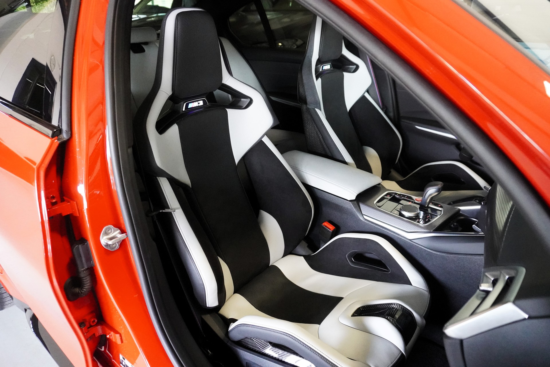 BMW M3 Competition M xDrive // BMW Werksgarantie bis 03/2029 // M Carbon Schalensitze //-image-10