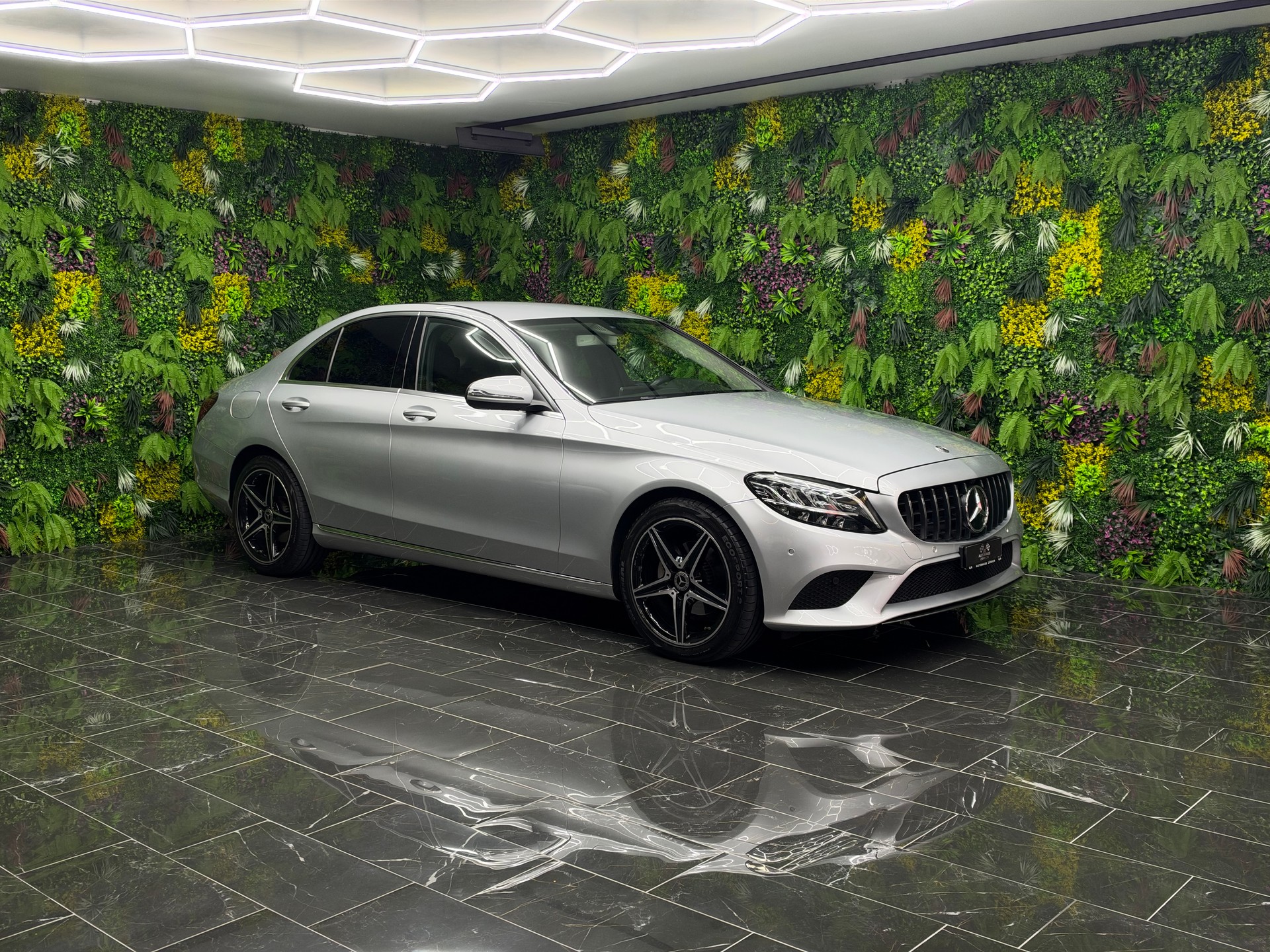 MERCEDES-BENZ C 180 Avantgarde 9G-Tronic-image-0