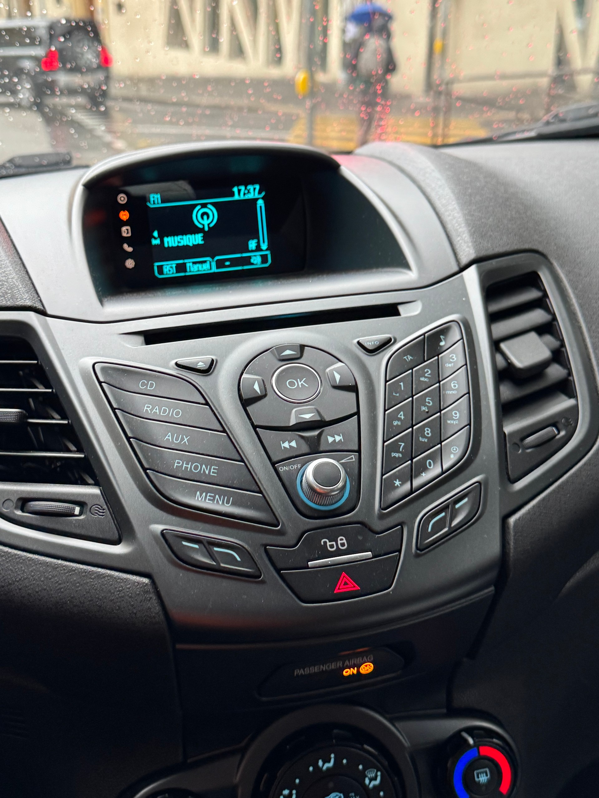 FORD Fiesta 1.6 TDCi Eco Trend-image-4