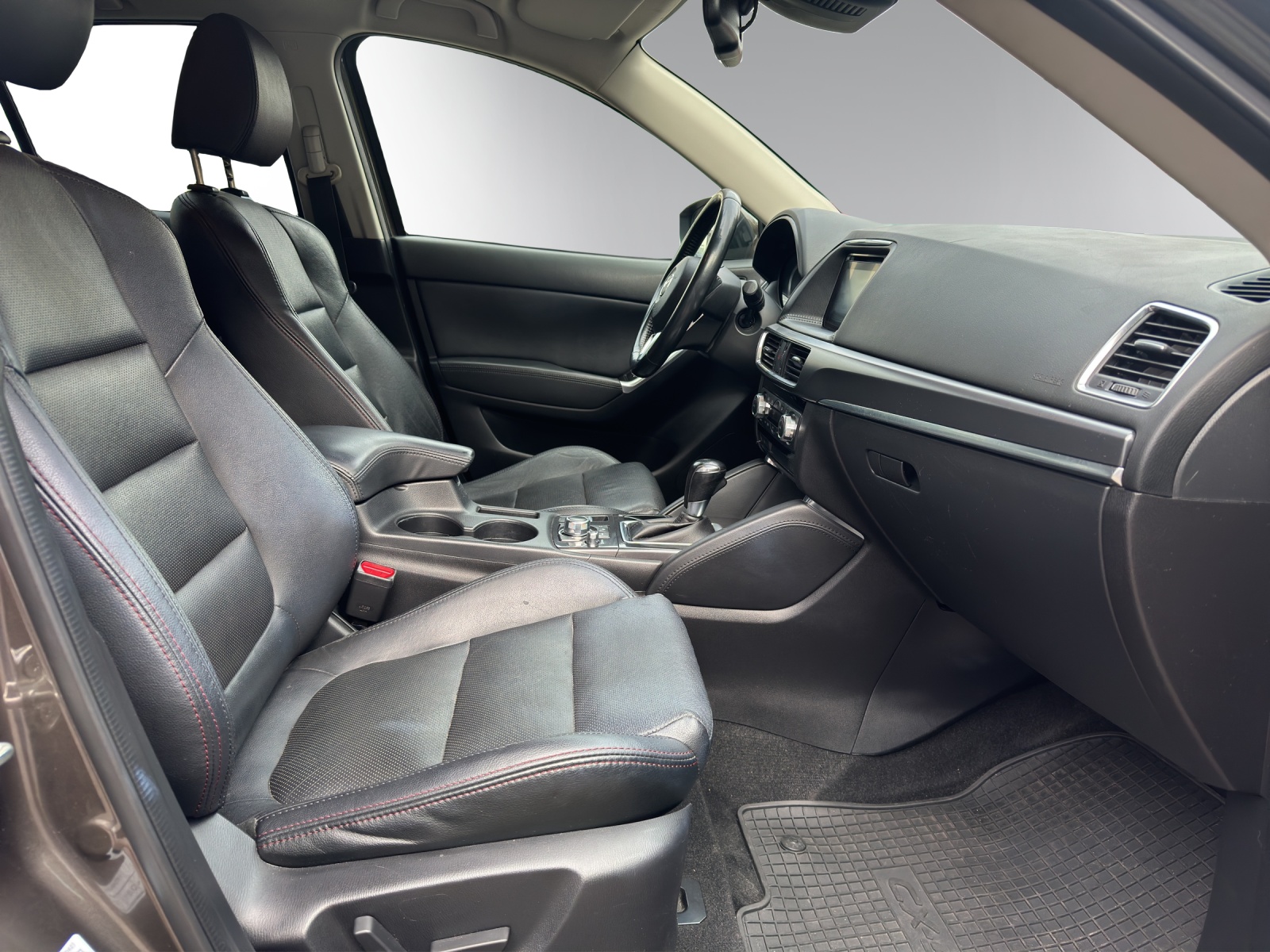 MAZDA CX-5 2.2 D HP Revolution AWD Automatic-image-12