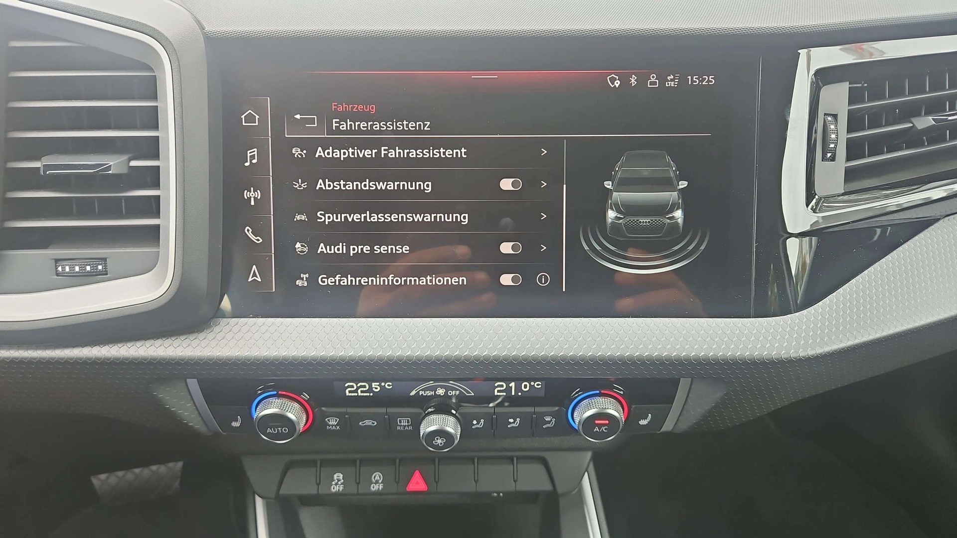 AUDI A1 Sportback 30 TFSI advanced S-tronic mit 5J Werksgarantie oder bis 100000km-image-17
