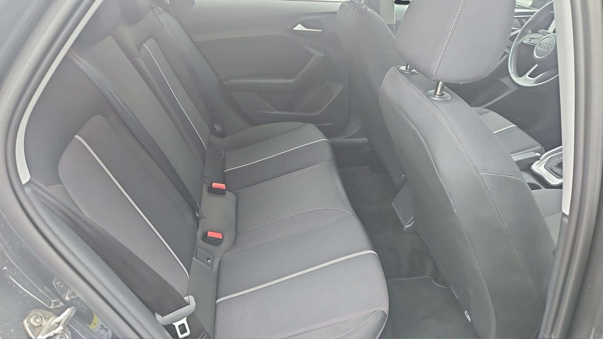 AUDI A1 Sportback 30 TFSI advanced S-tronic mit 5J Werksgarantie oder bis 100000km-image-13