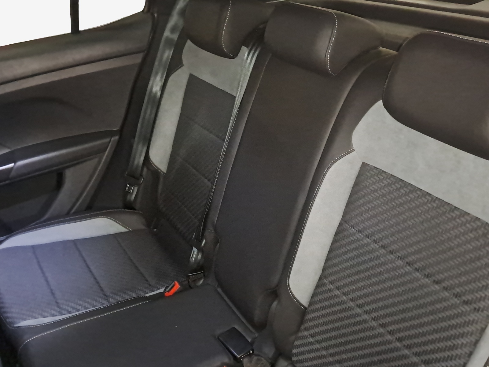 VW T-Cross 1.0 TSI Style DSG-image-11