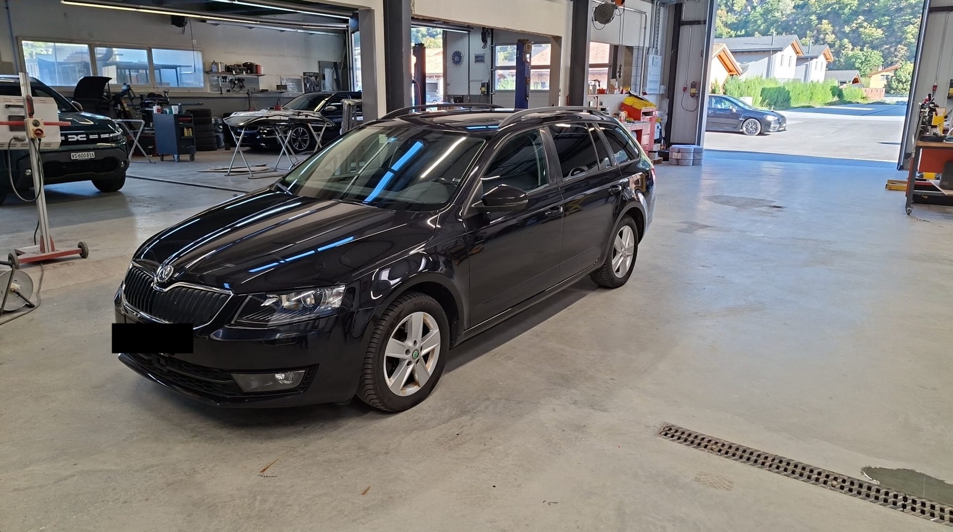 SKODA 1.8 TSI Elegance 4x4 DSG-image-1