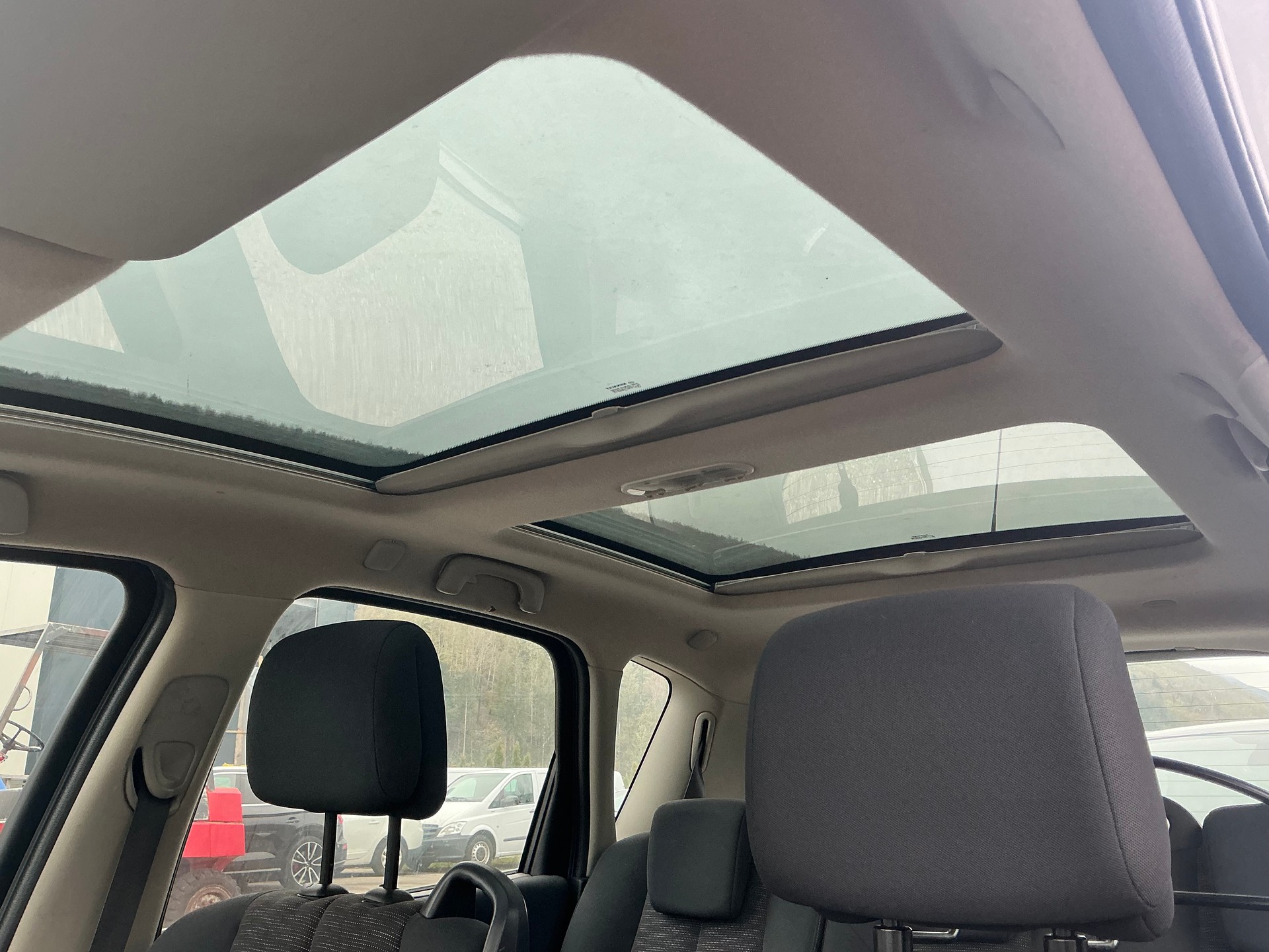 RENAULT Scénic 2.0 dCi Dynamique-image-8