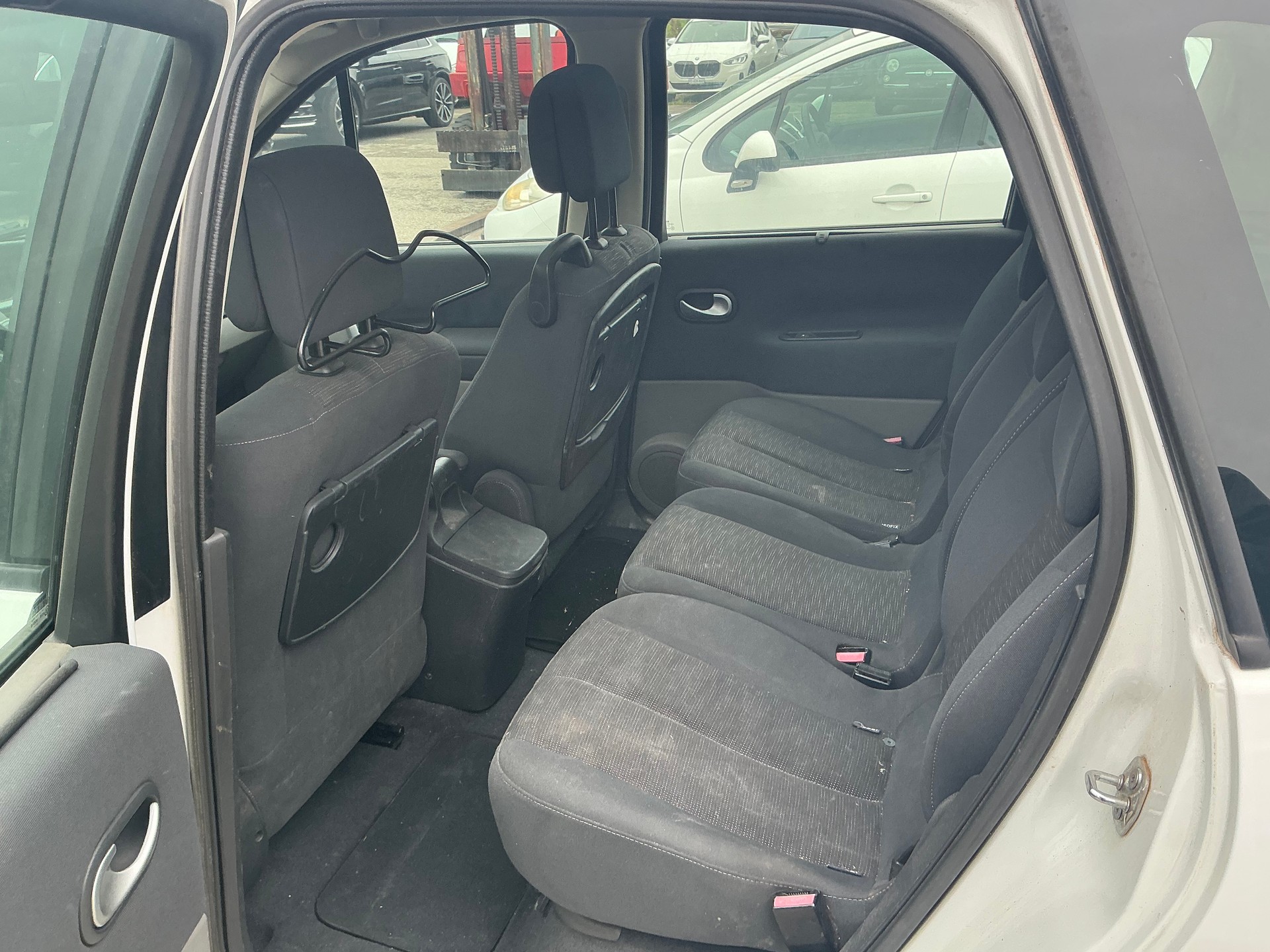 RENAULT Scénic 2.0 dCi Dynamique-image-6