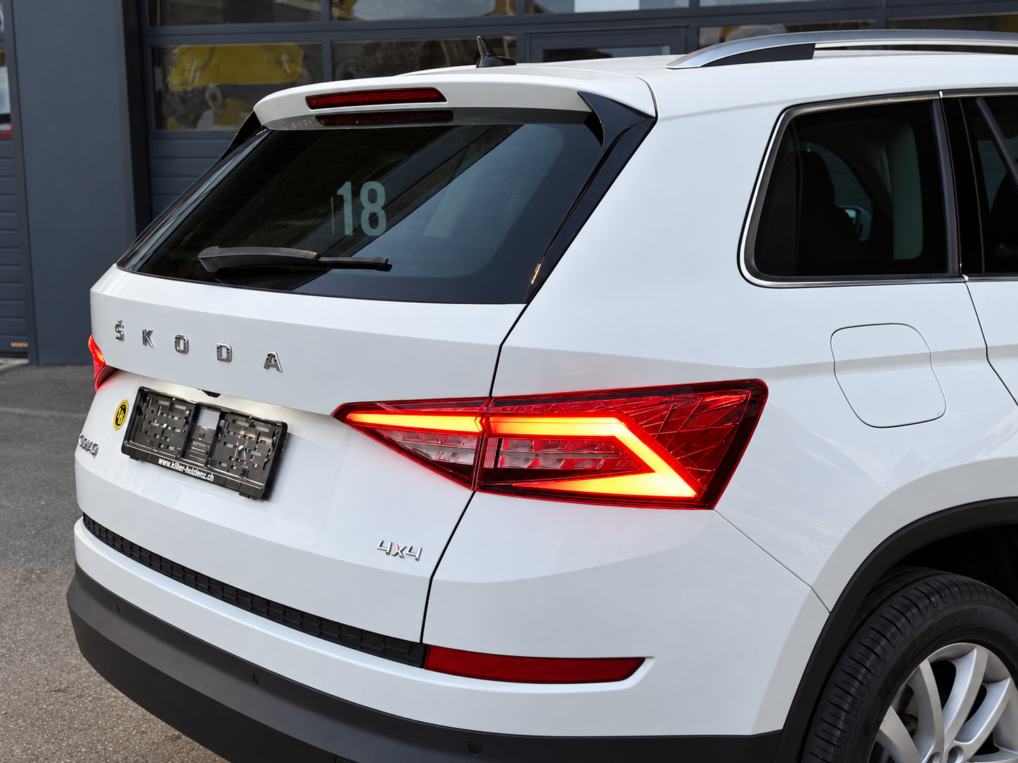 SKODA Kodiaq 2.0 TSI Ambition 4x4-image-7