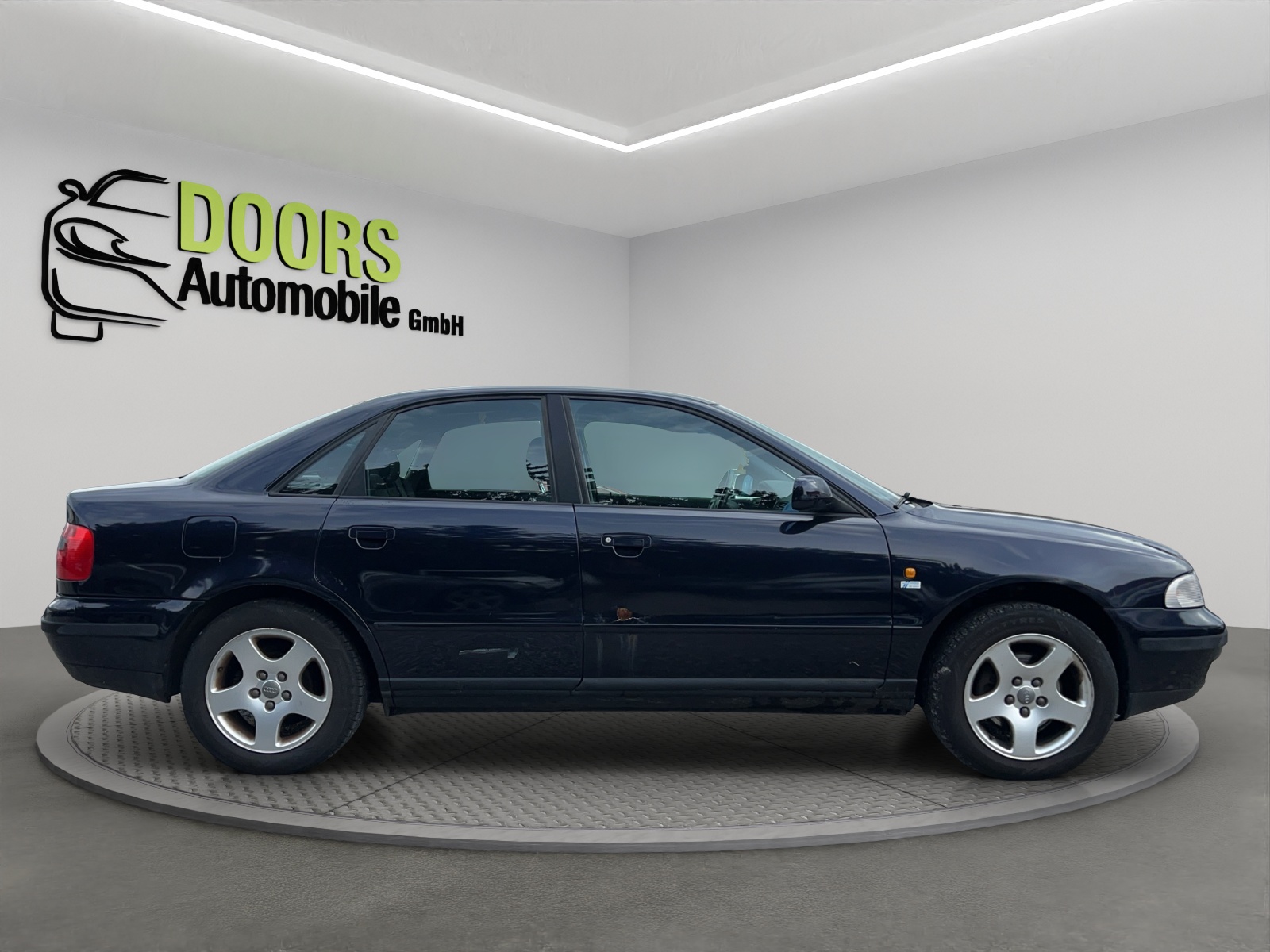 AUDI A4 2.4 Ambition-image-7