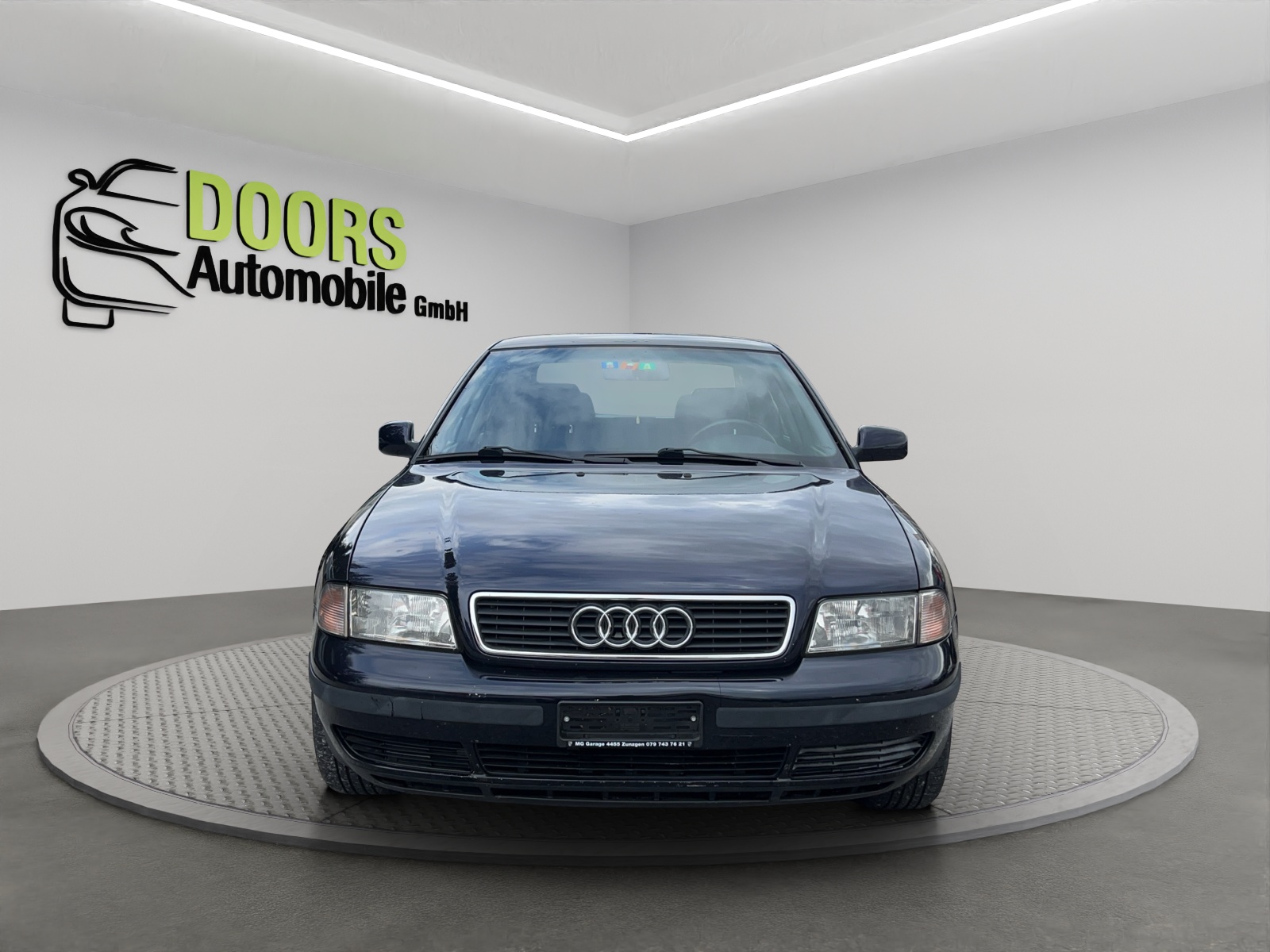 AUDI A4 2.4 Ambition-image-1