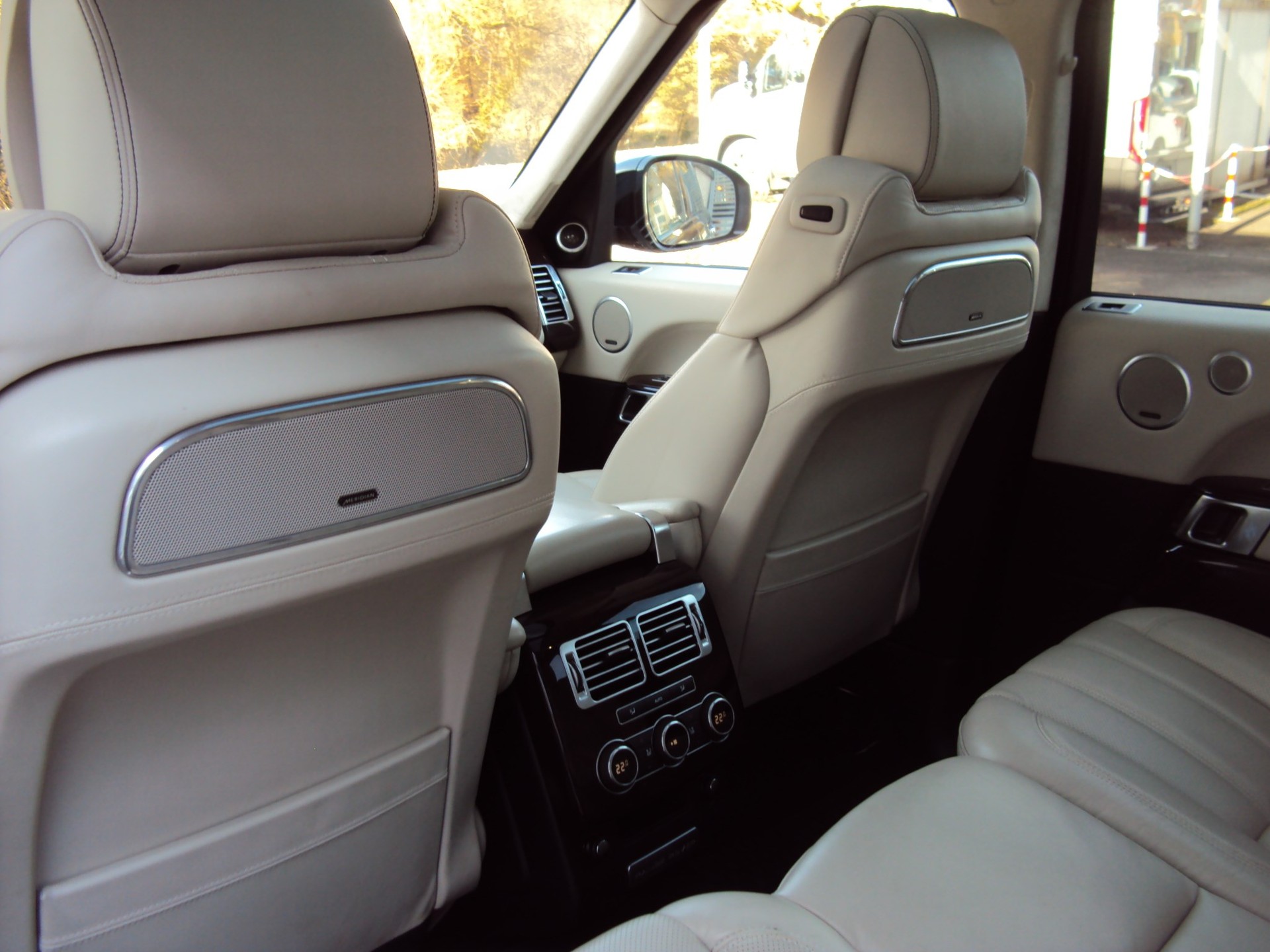 LAND ROVER Range Rover 3.0SDV6 HEV SV Autobiography Automatic-image-13