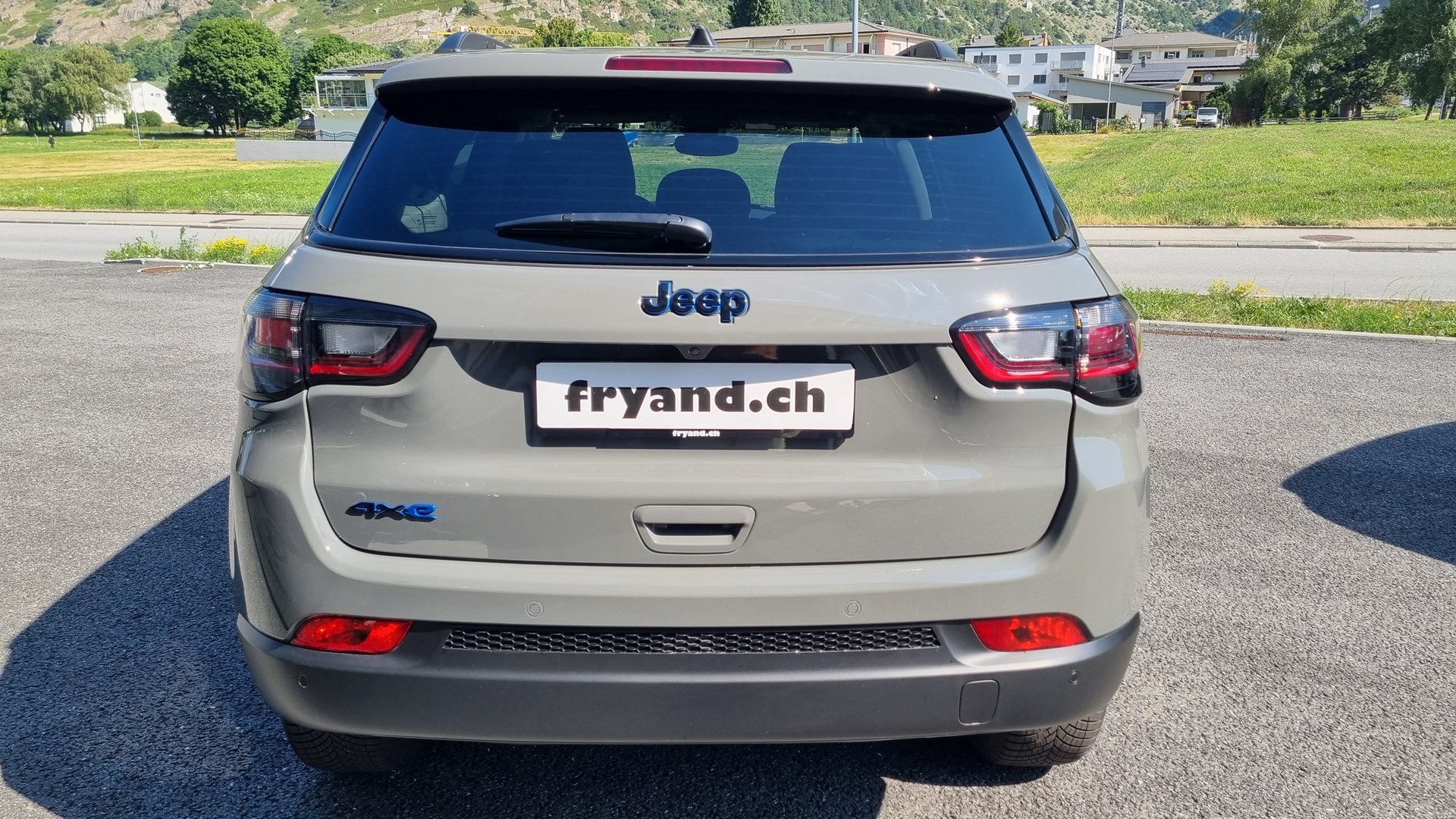 JEEP Compass 1.3 T PHEV Outdoor AWD-image-2