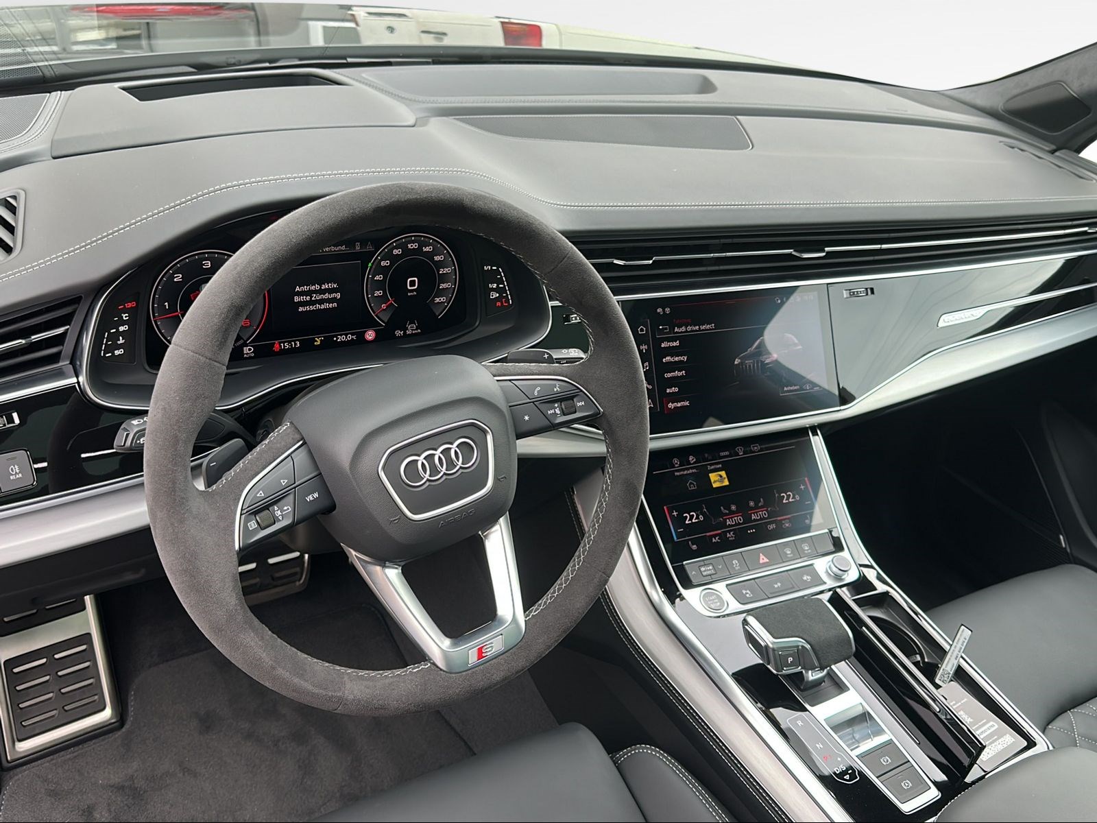 AUDI Q7 50 TDI quattro S Line tiptronic-image-10