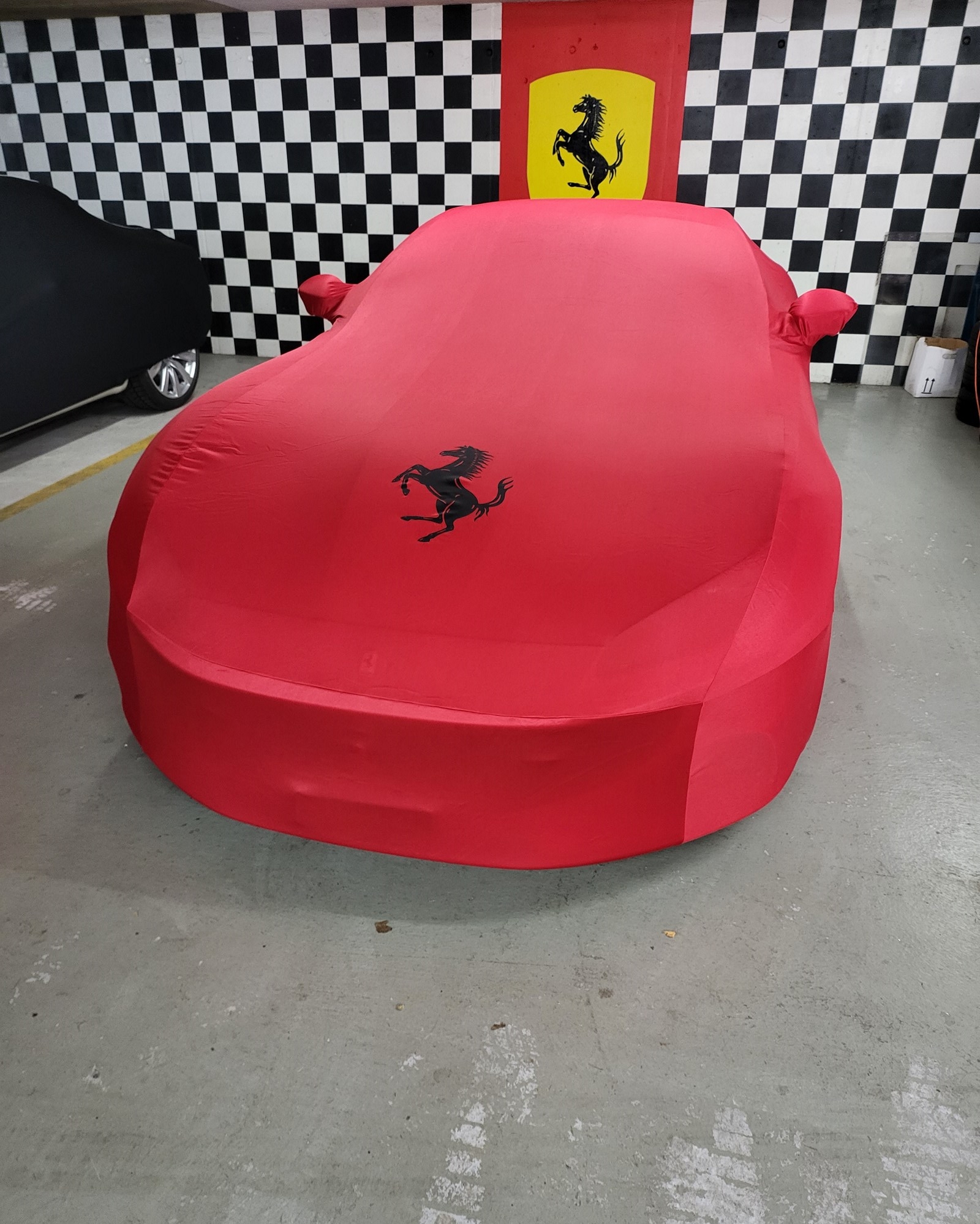 FERRARI Portofino M der teuerste je gebaute CH rotes Carbon-image-2